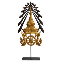 19. Jahrhundert, Rattanakosin, Antike thailändische Holzschnitzerei mit Stand