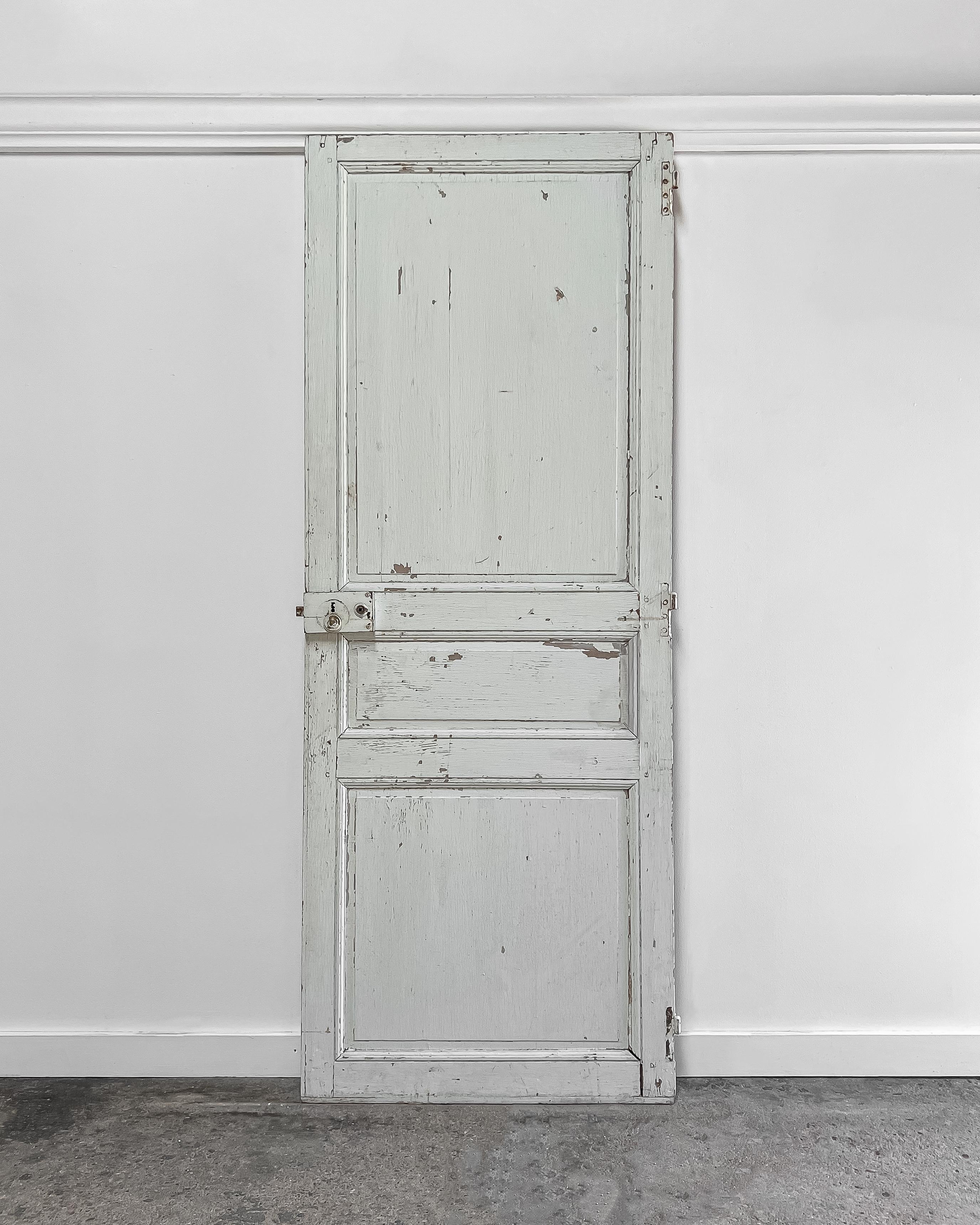 19th Century Reclaimed 3-Panel Französisch Tür mit Sage Green Paint im Angebot 5