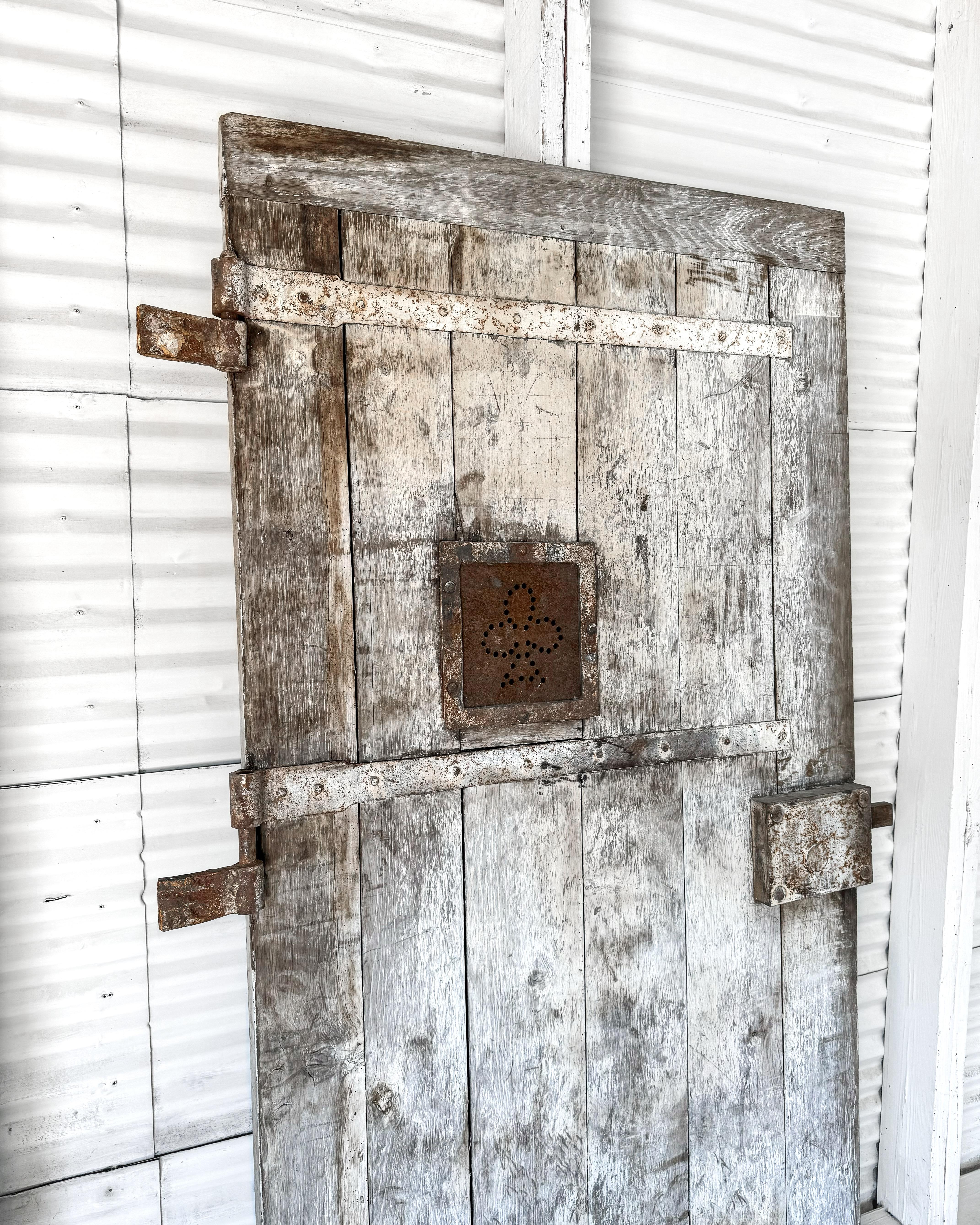 19th Century Reclaimed French Courtyard Entrance Door Bon état - En vente à Mckinney, TX