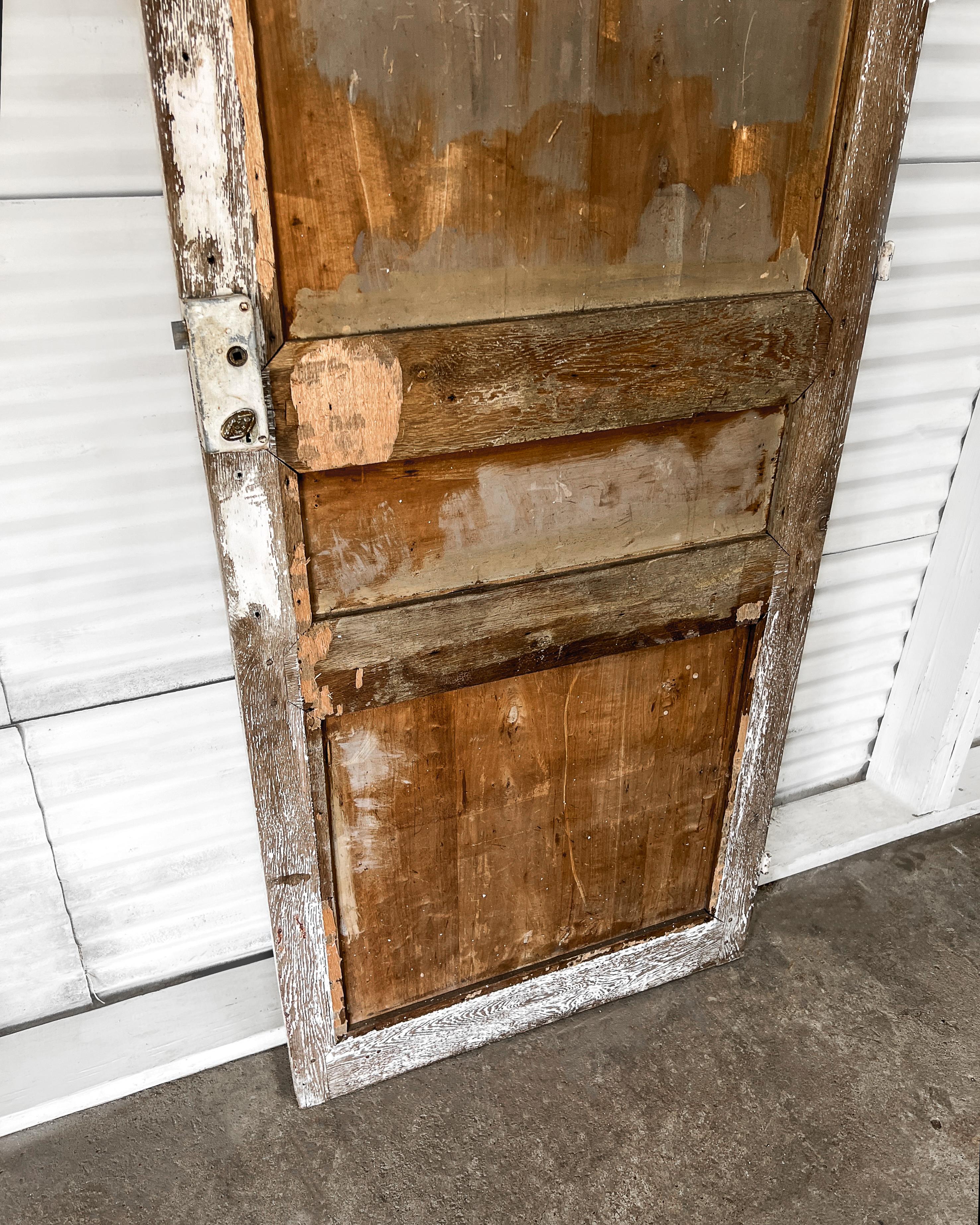 Porta provinciale del XIX secolo recuperata e dipinta di bianco in vendita 8