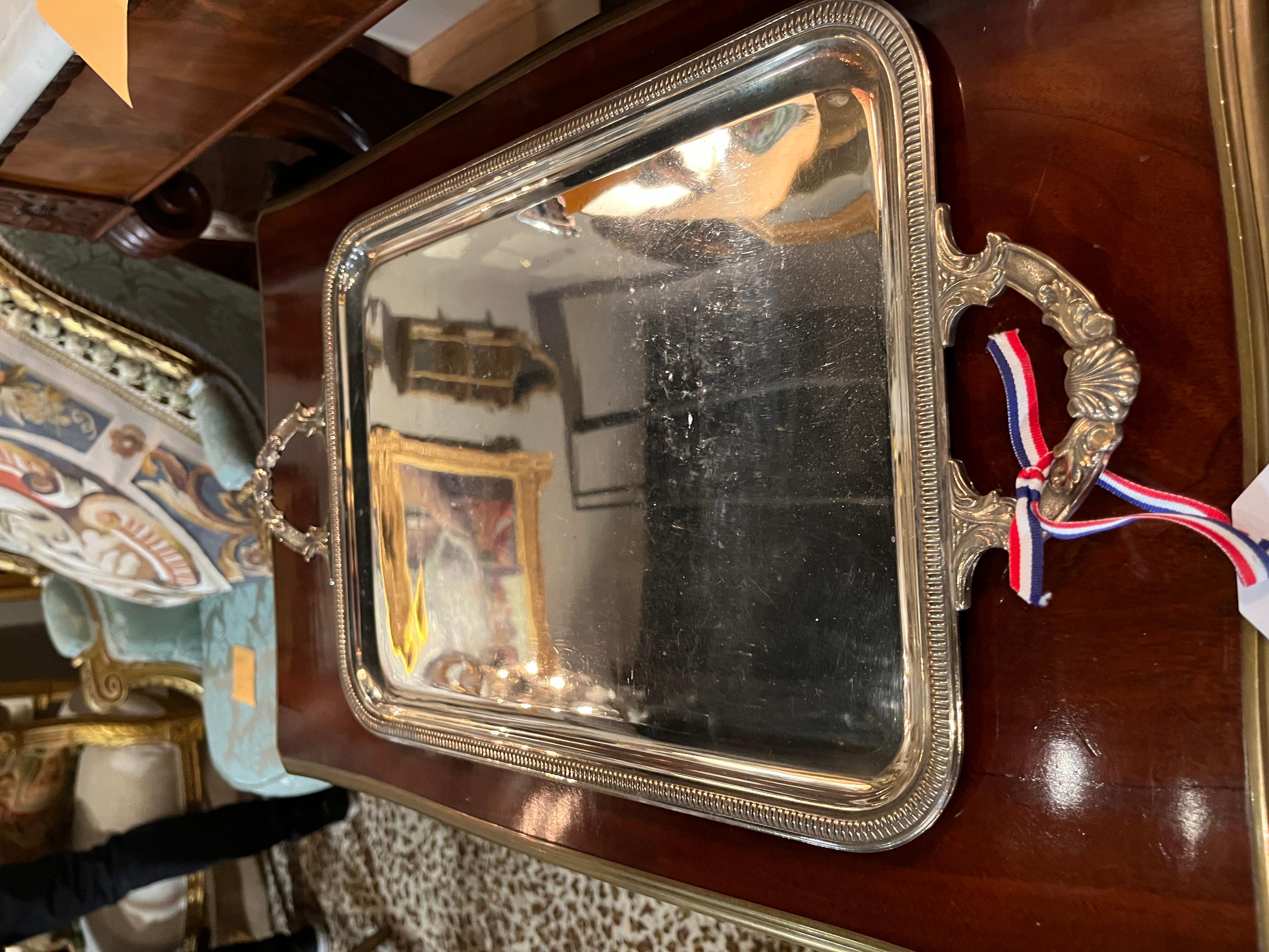 Français 19th Century Rectangular Silver Plate Serving Tray en vente