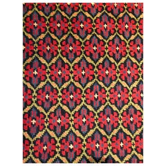 Tapis de couloir caucasien Karabagh en laine à fleurs rouges et bleues du 19ème siècle, vers 1950