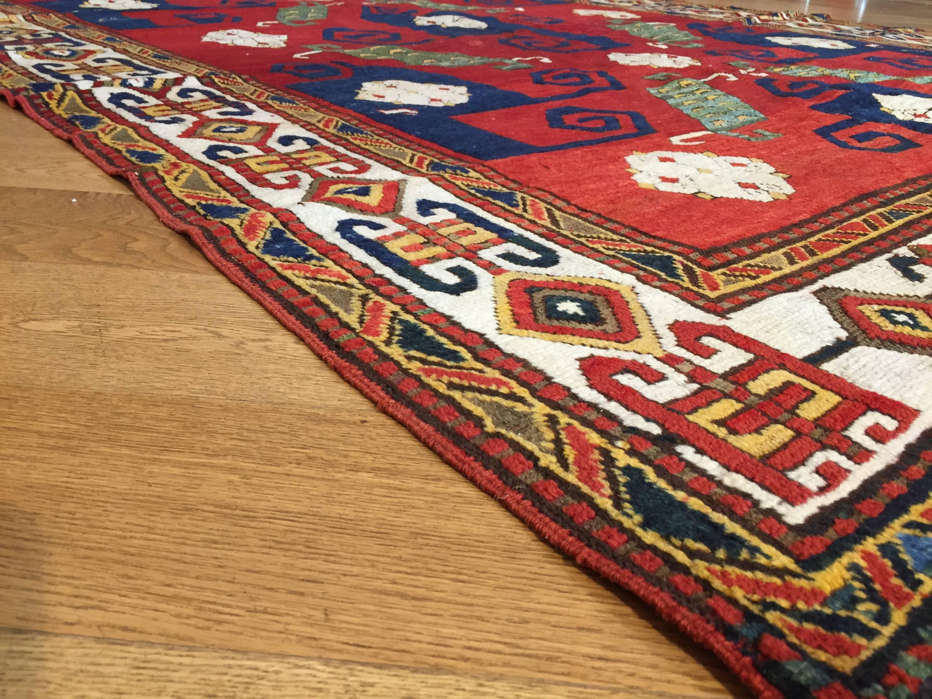 19th Century Red Blue Green White in Wool Kazak Pinwheel Crab Caucaso Rug, 1850s 5