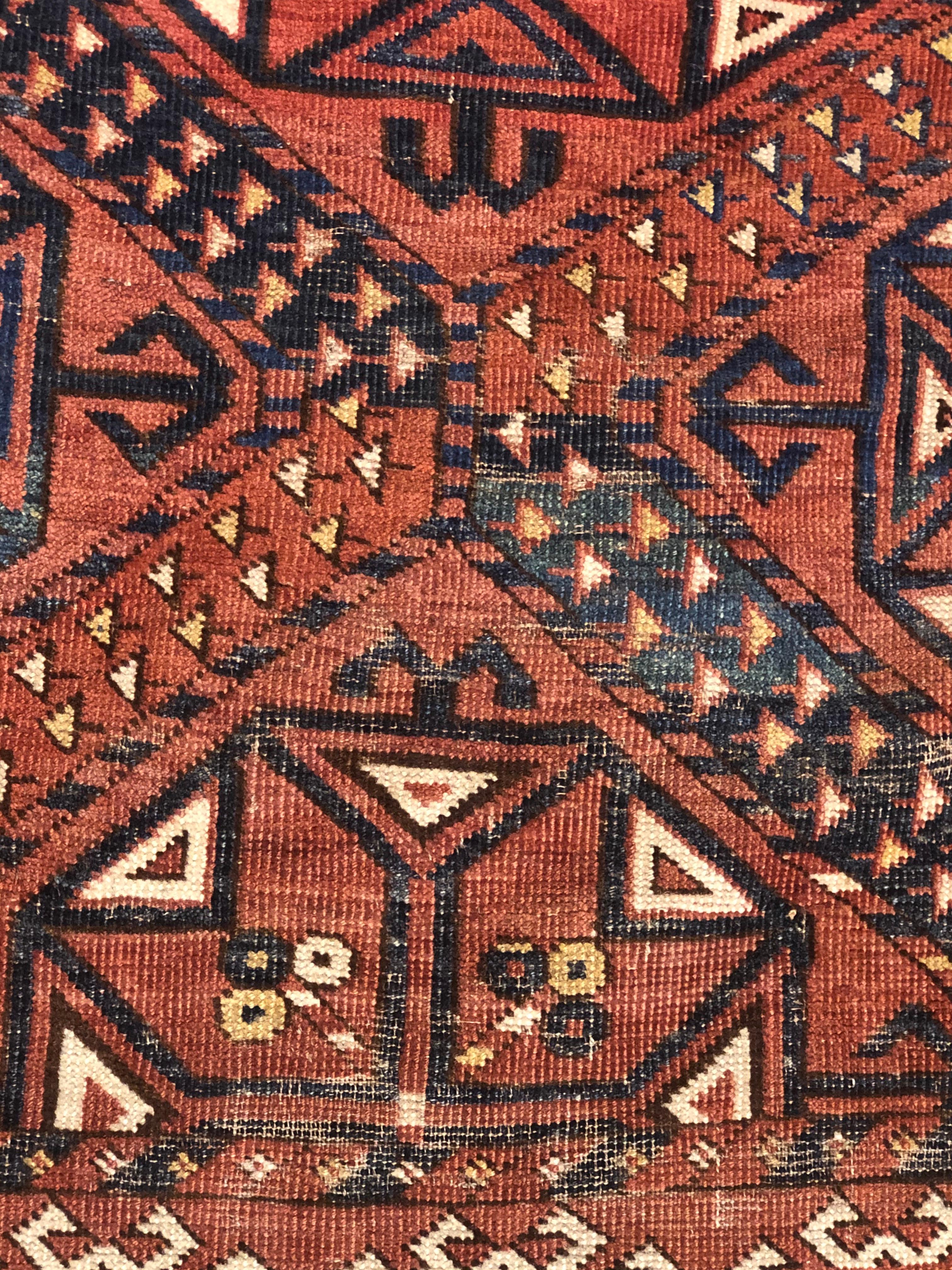 19th Century Red Blue White Geometric Archaic Polygonal Turkmen Rug, about 1870 For Sale 8