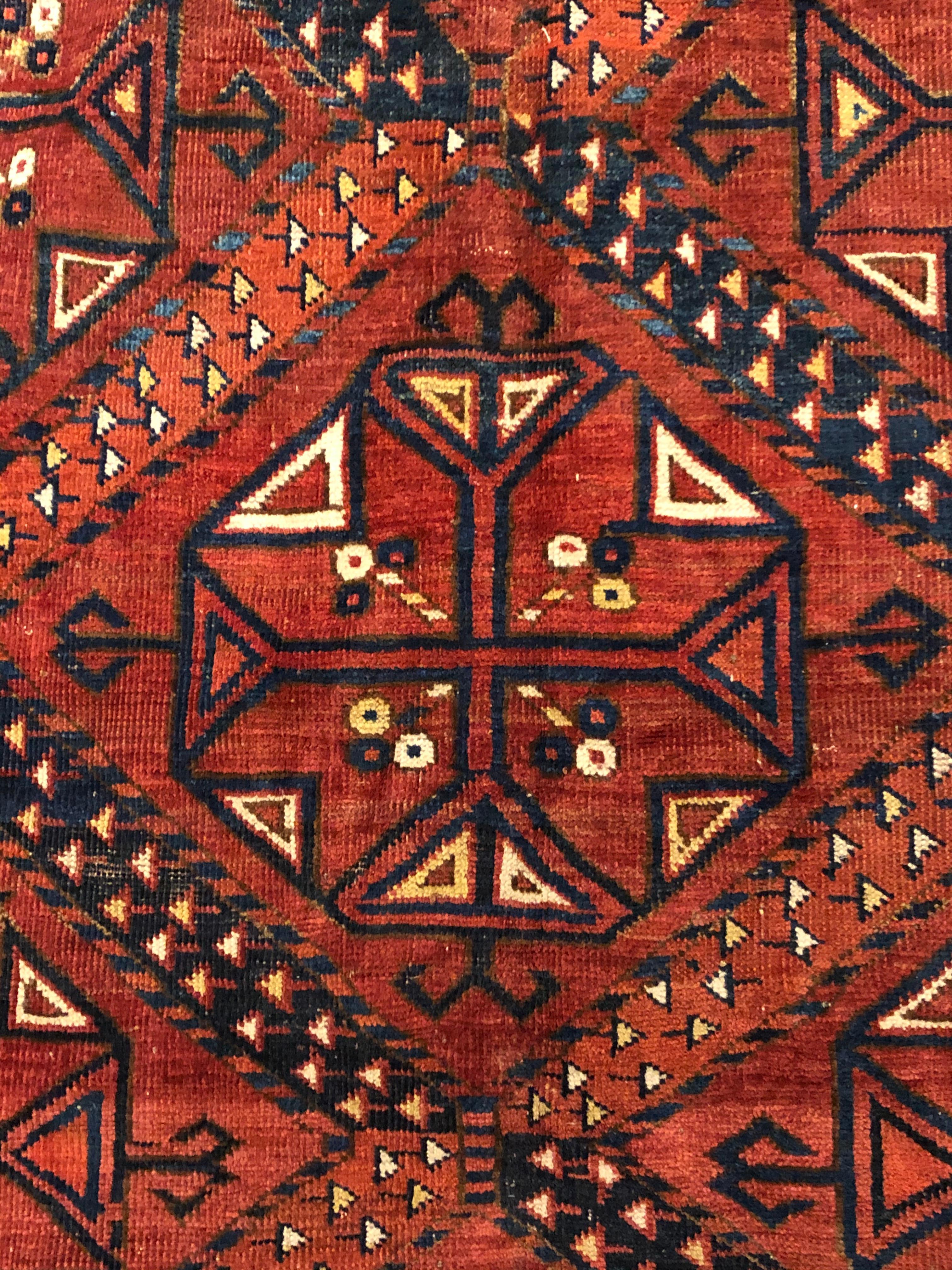 19th Century Red Blue White Geometric Archaic Polygonal Turkmen Rug, about 1870 For Sale 2