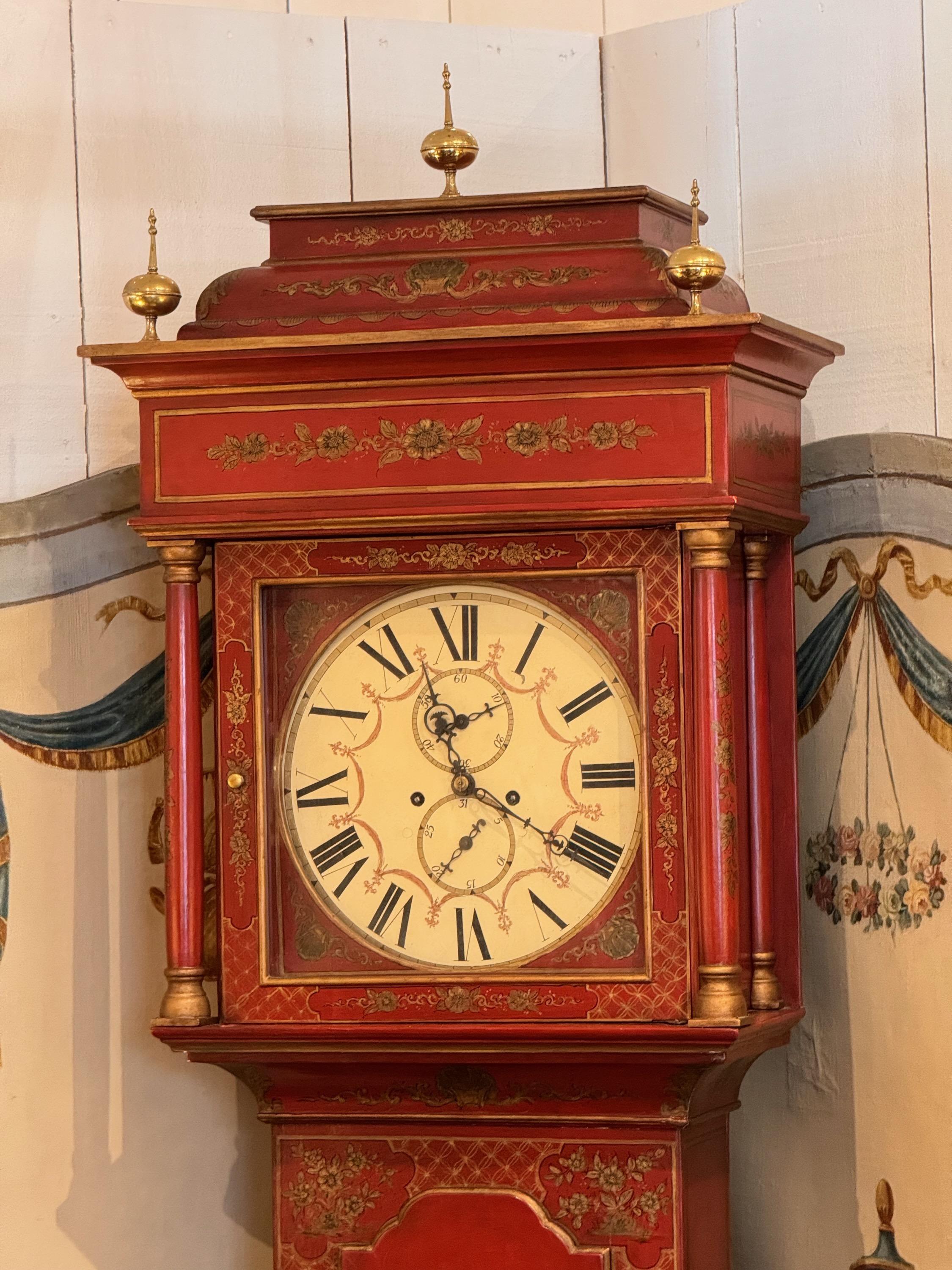 19th Century Red Chinoiserie Decorated Clock In Good Condition For Sale In Charlottesville, VA
