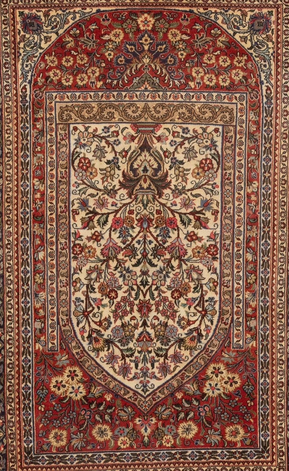 19th Century Red Ivory Blue Floral Kashan Small Area Rug In Good Condition For Sale In Los Angeles, CA