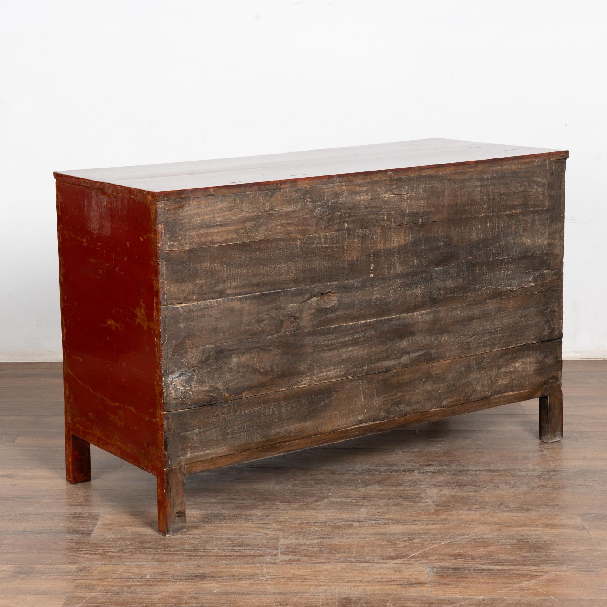 19th Century Red Lacquer Chinese Console Cabinet Sideboard in vendita 3