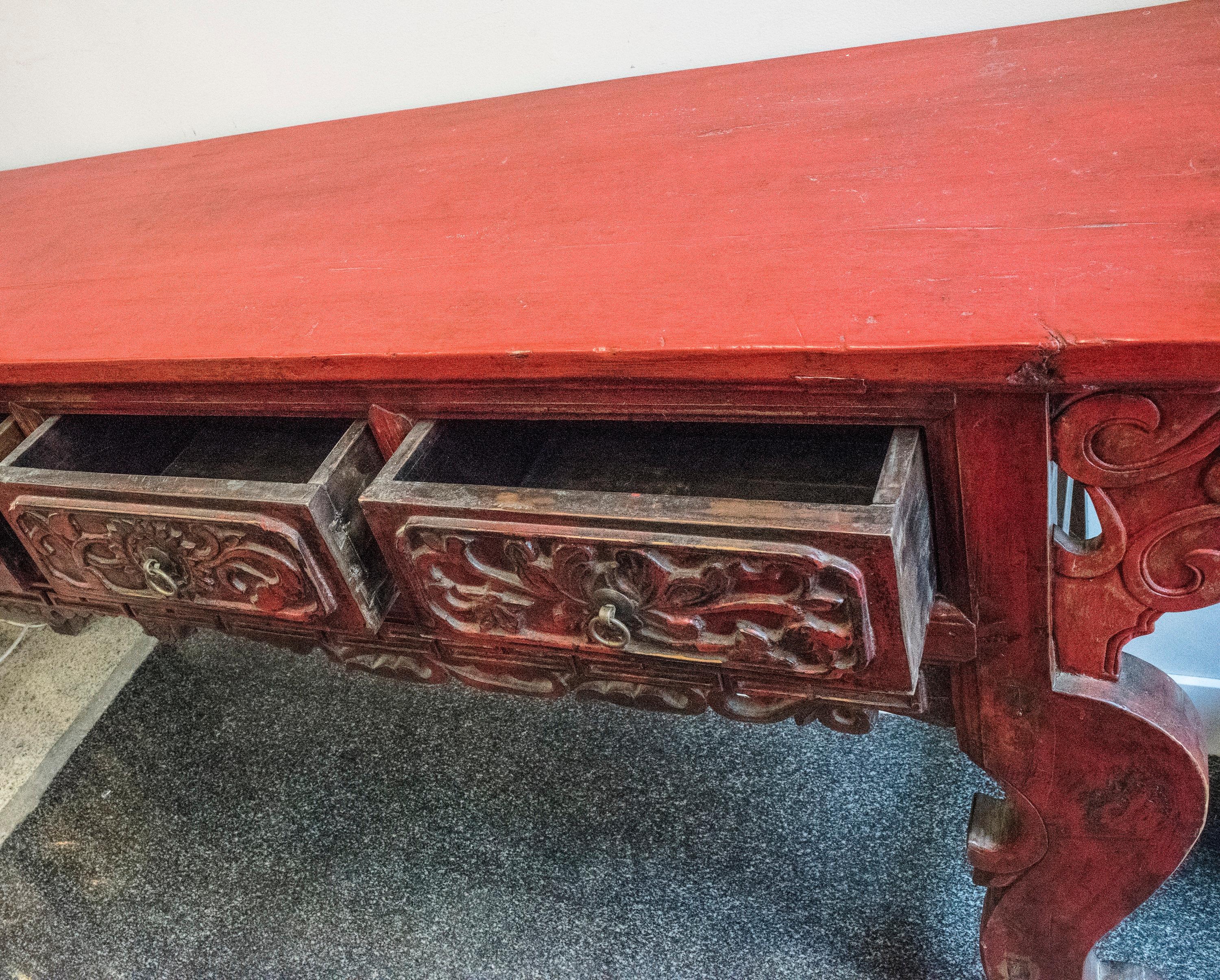 19th Century Red Lacquered and Carved Chinese Console 1