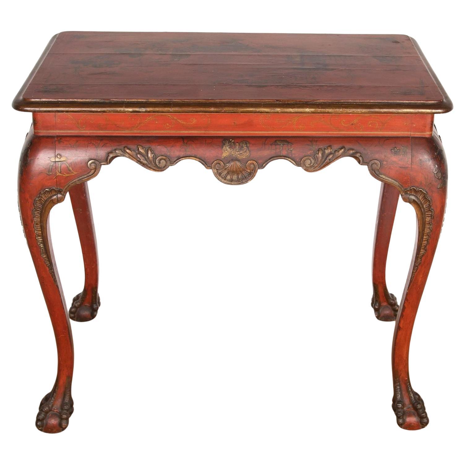 Table de centre laquée rouge du 19e siècle