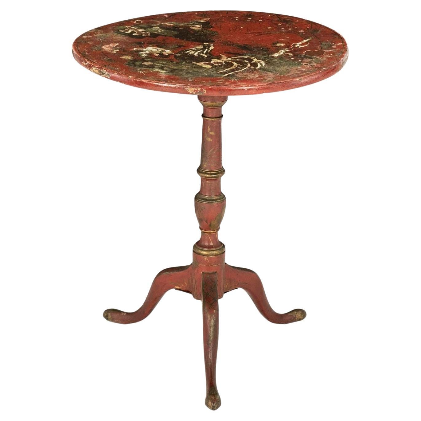 Table d'appoint à plateau basculant du XIXe siècle en laque rouge de Chinoiserie