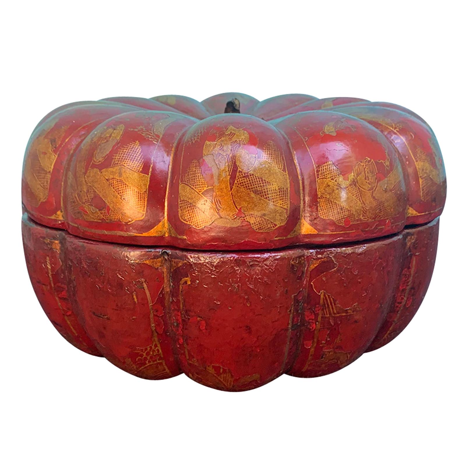 19th Century Red Lacquered Melon Shaped Red Chinoiserie Box