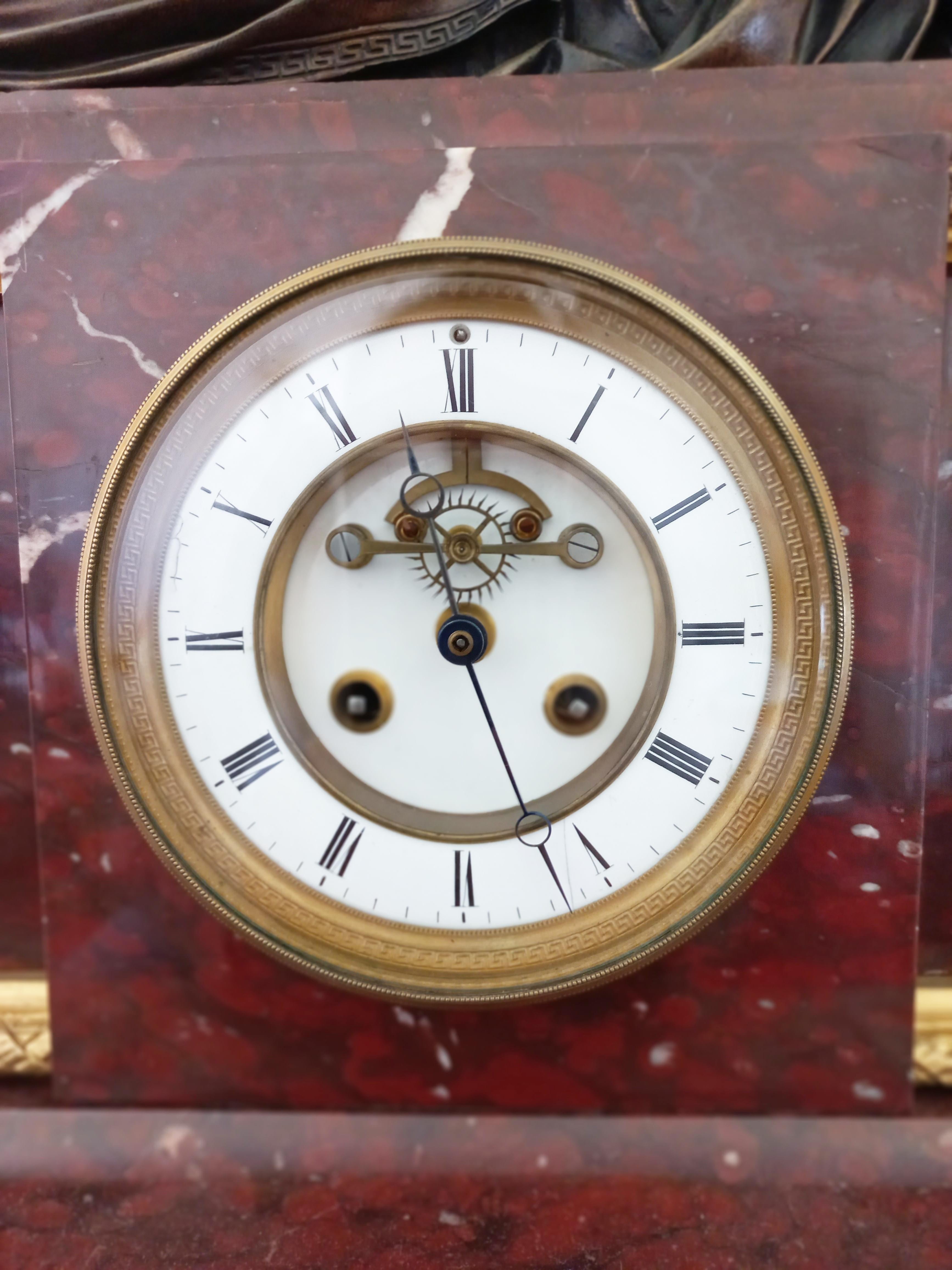 19th Century Red Marble and Bronze Clock For Sale 4
