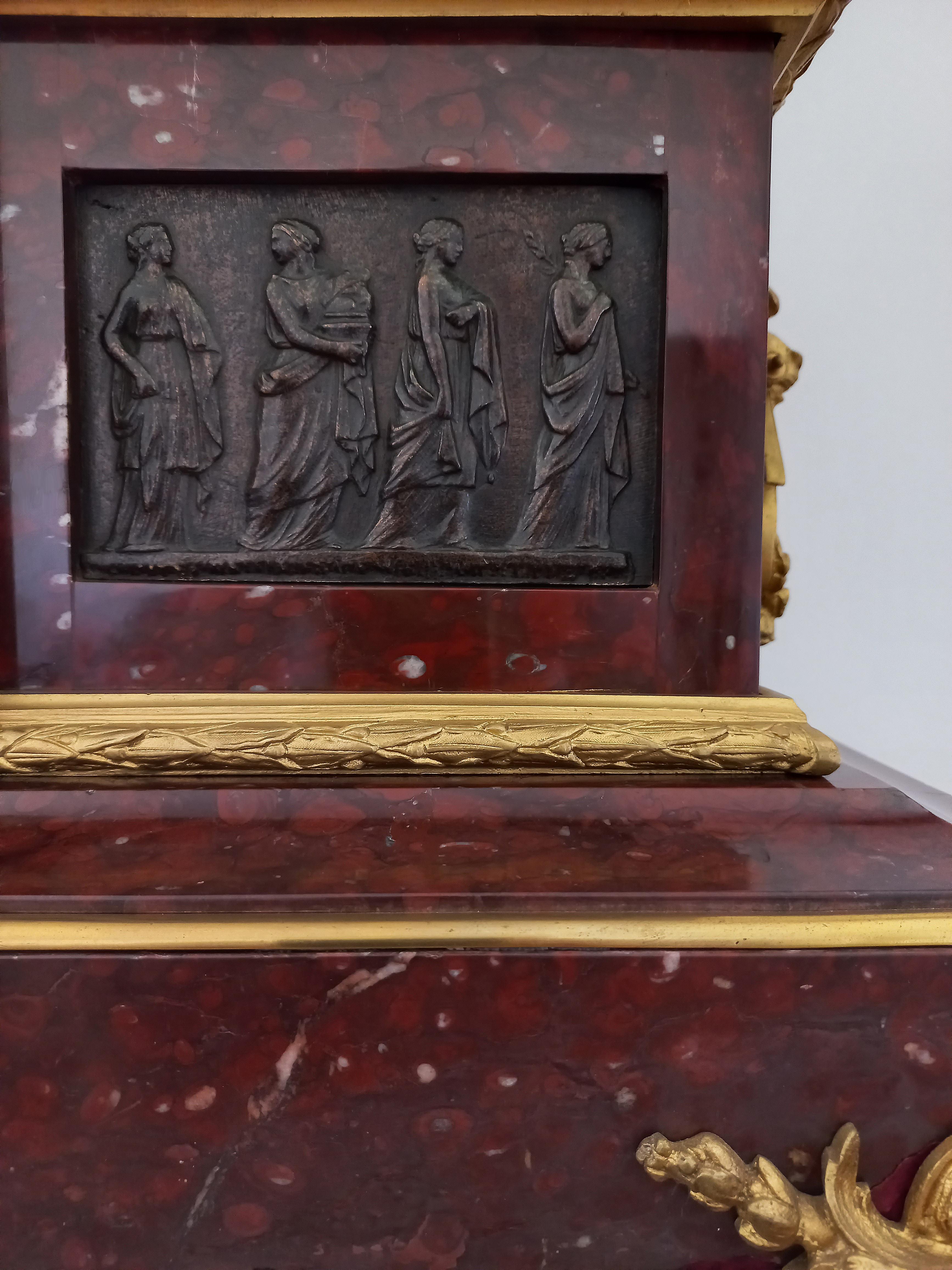 19th Century Red Marble and Bronze Clock For Sale 9