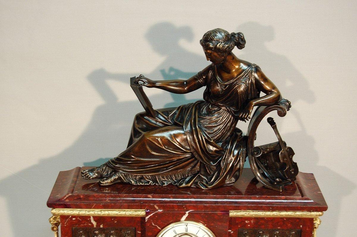 Français Pendule en marbre rouge et bronze du 19e siècle en vente