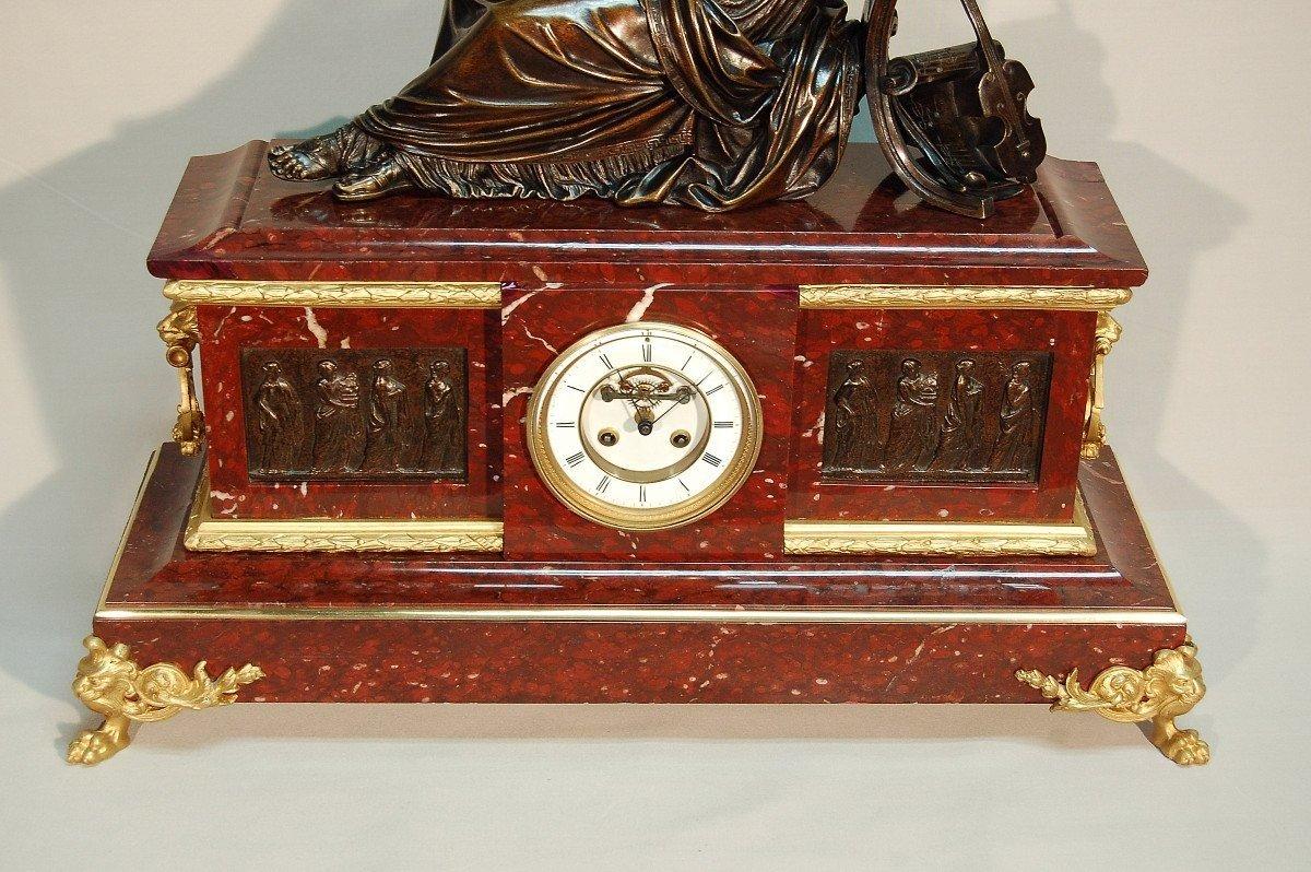 XIXe siècle Pendule en marbre rouge et bronze du 19e siècle en vente