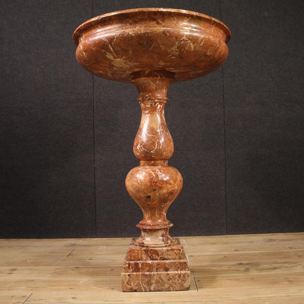 19th Century Red Marble Italian Antique Tub Holy Water Font, 1870 For Sale 2