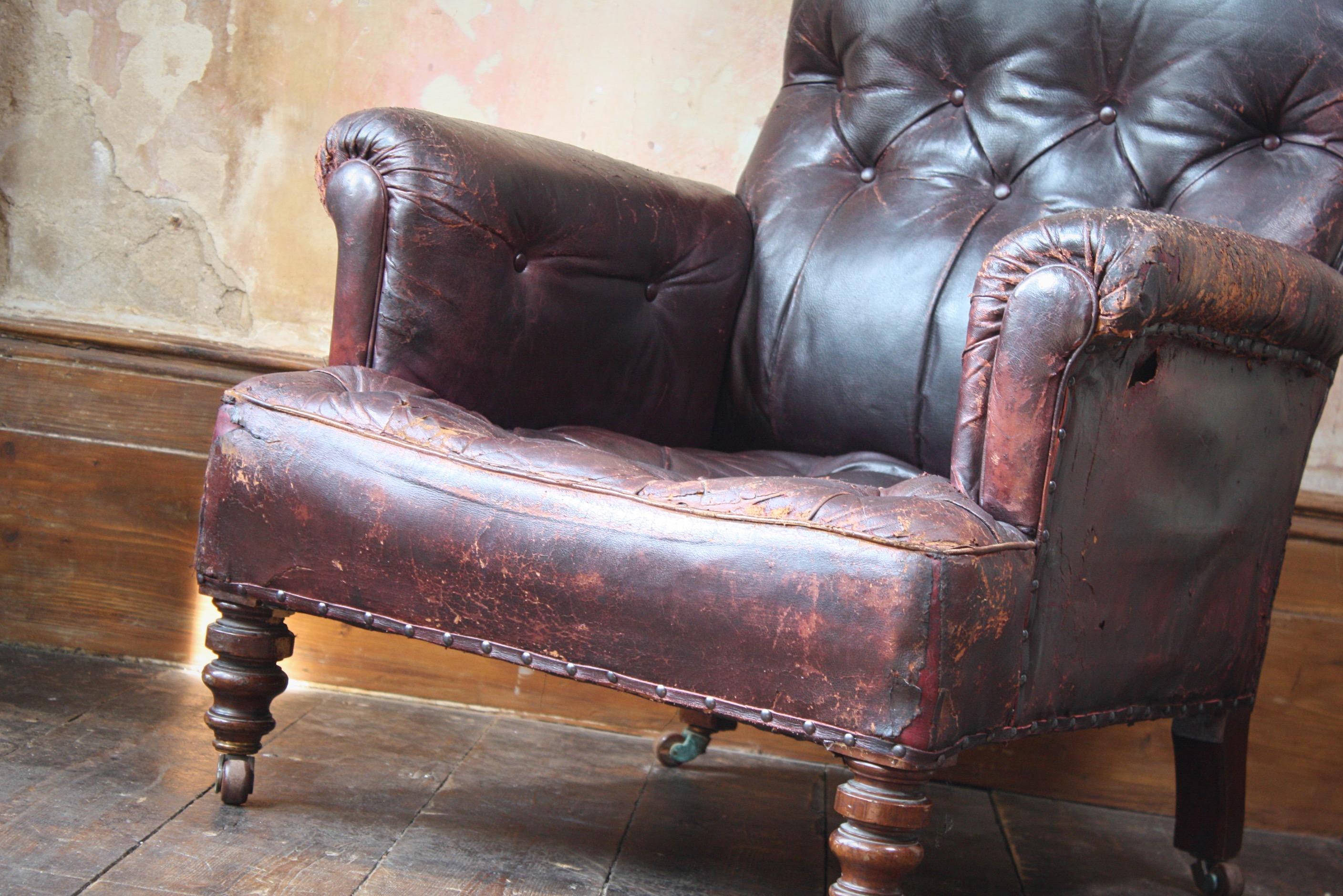 19th Century Red Maroon English Country House Leather Armchair  For Sale 2