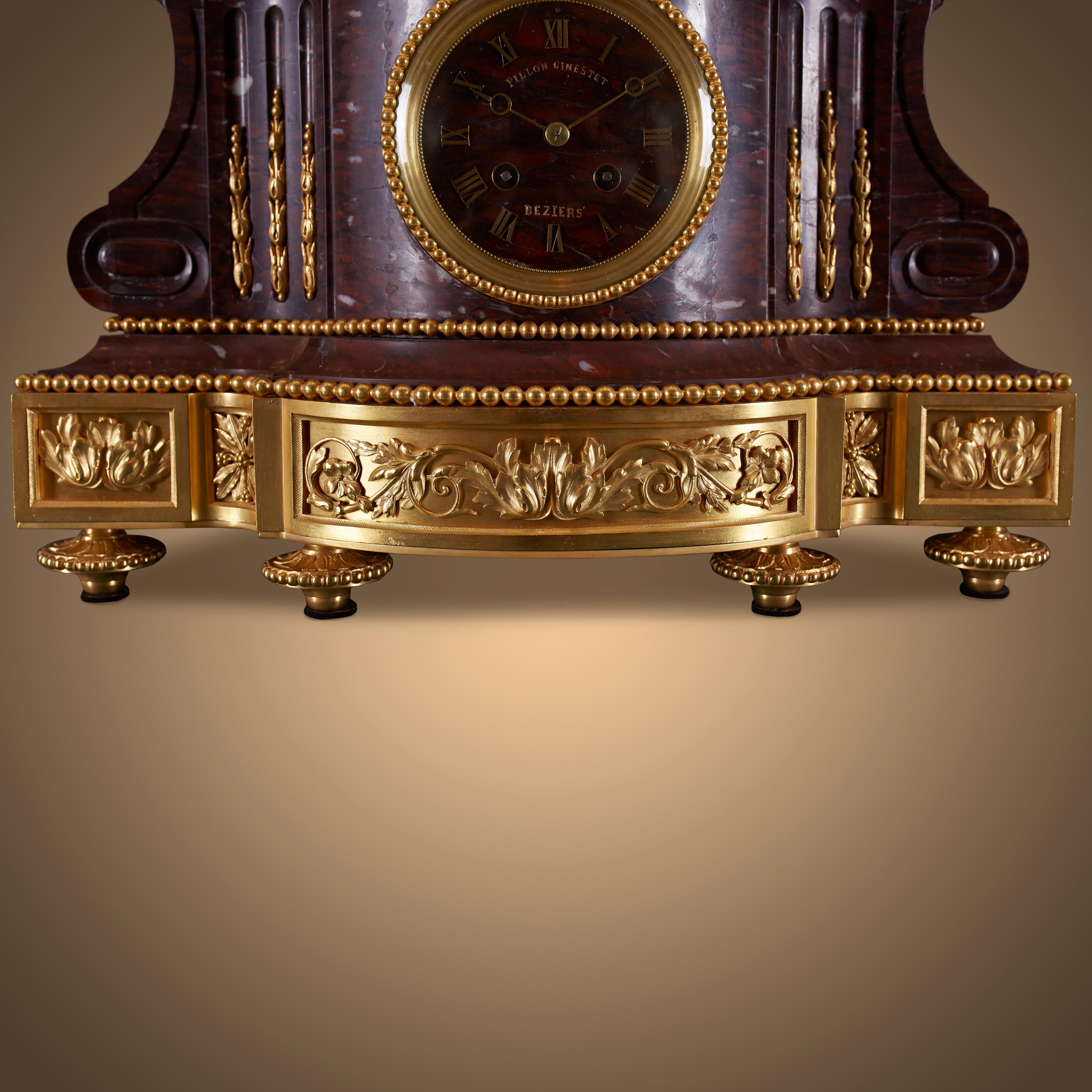 19th century red stone clock In Good Condition For Sale In Warsaw, PL
