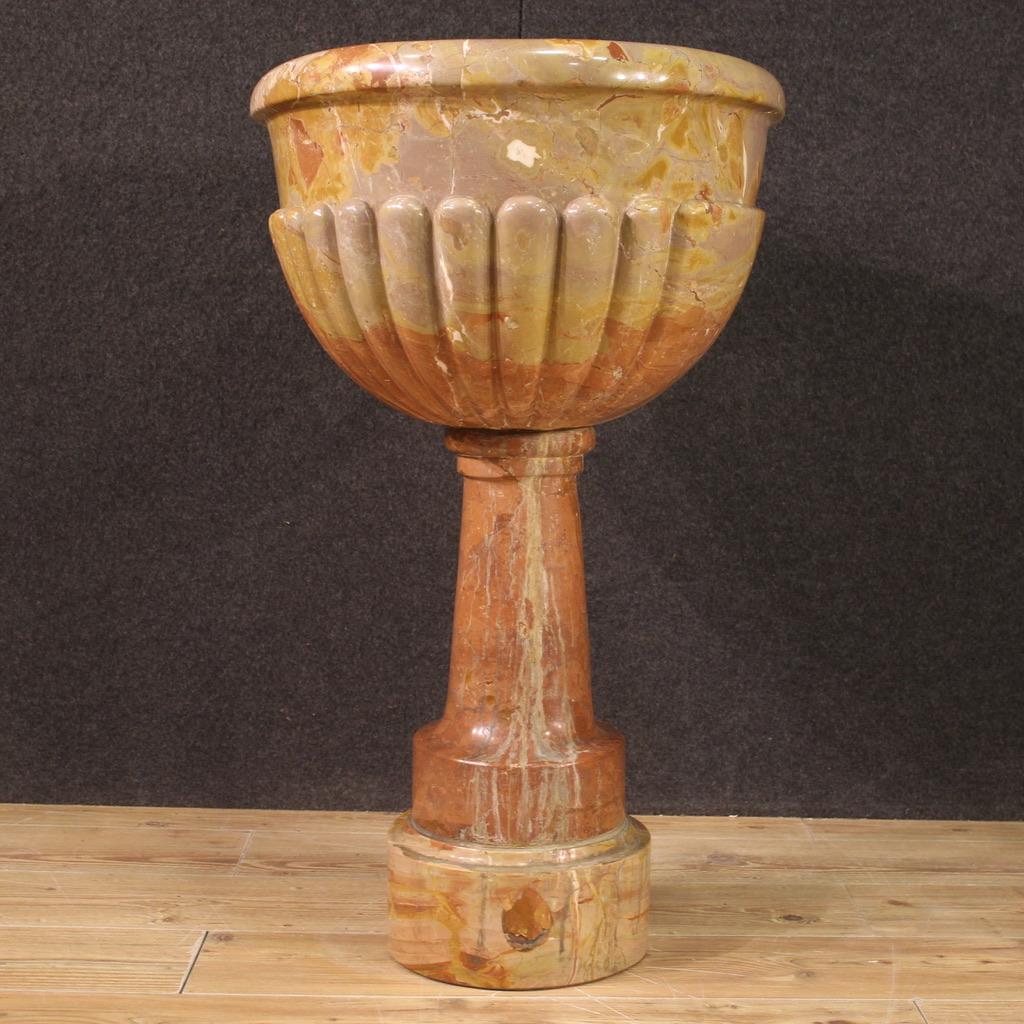 19th Century Red Verona Marble Antique Italian Holy Water Font Tub, 1880s 1