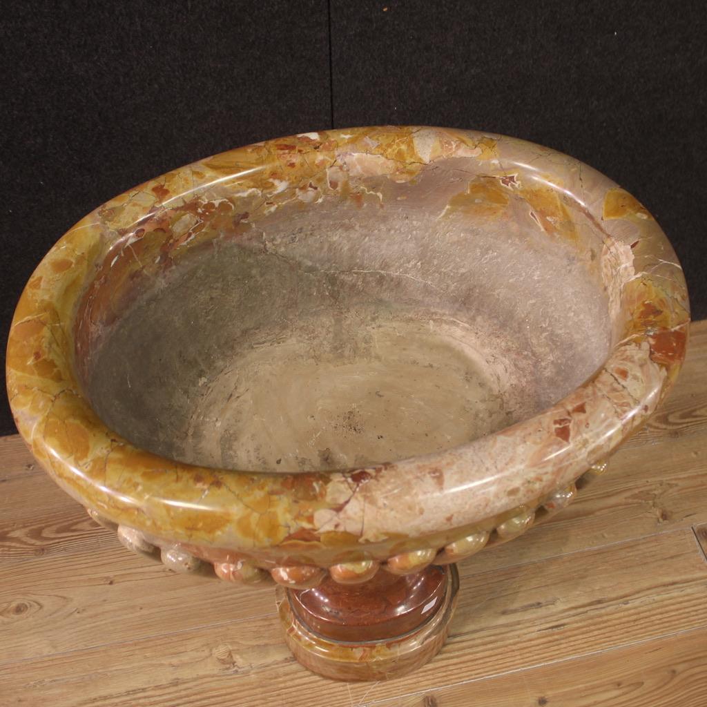 19th Century Red Verona Marble Antique Italian Holy Water Font Tub, 1880s 3