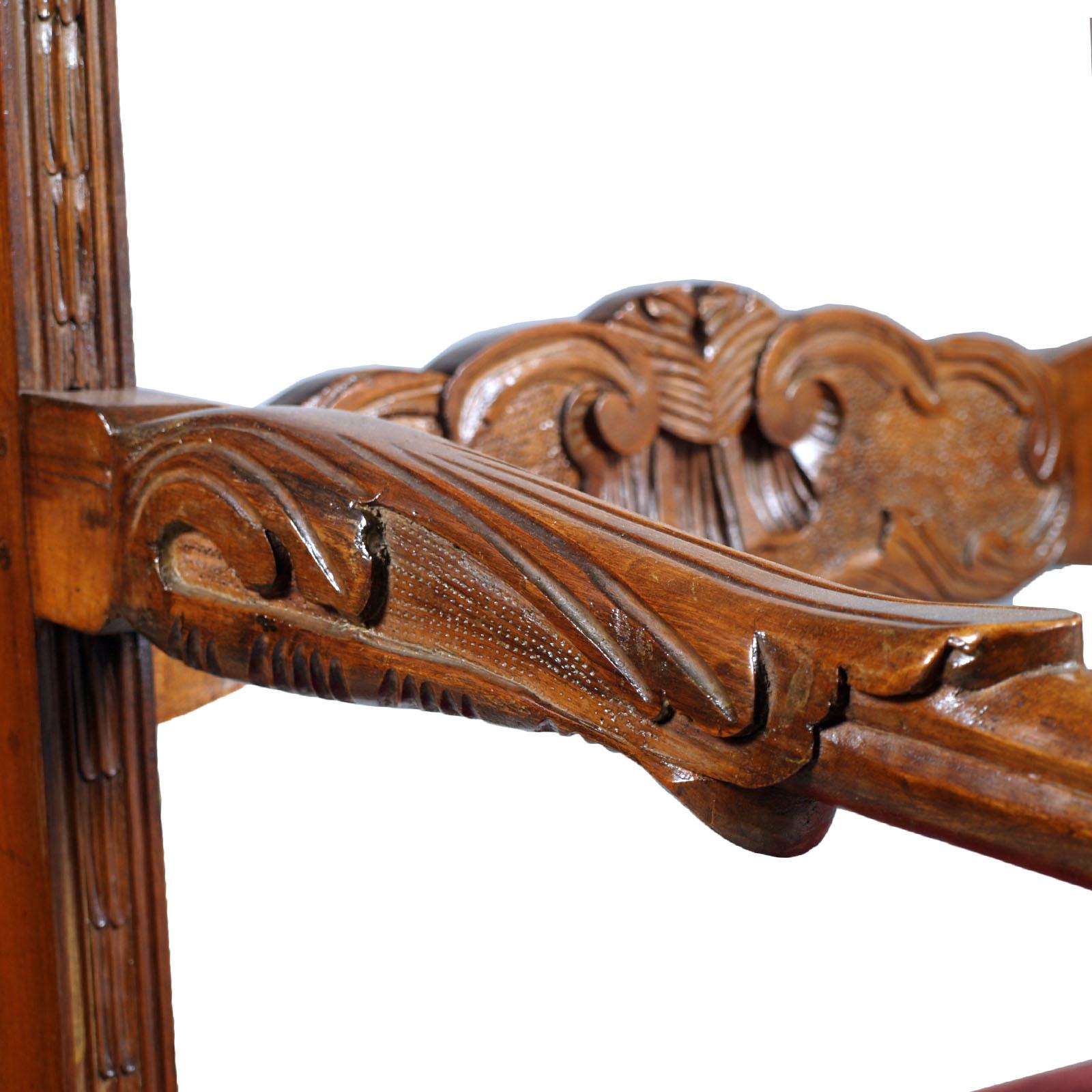 Hand-Carved 19th Century Refined Hand Carved Walnut Renaissance Ecclesiastical Throne Chair For Sale