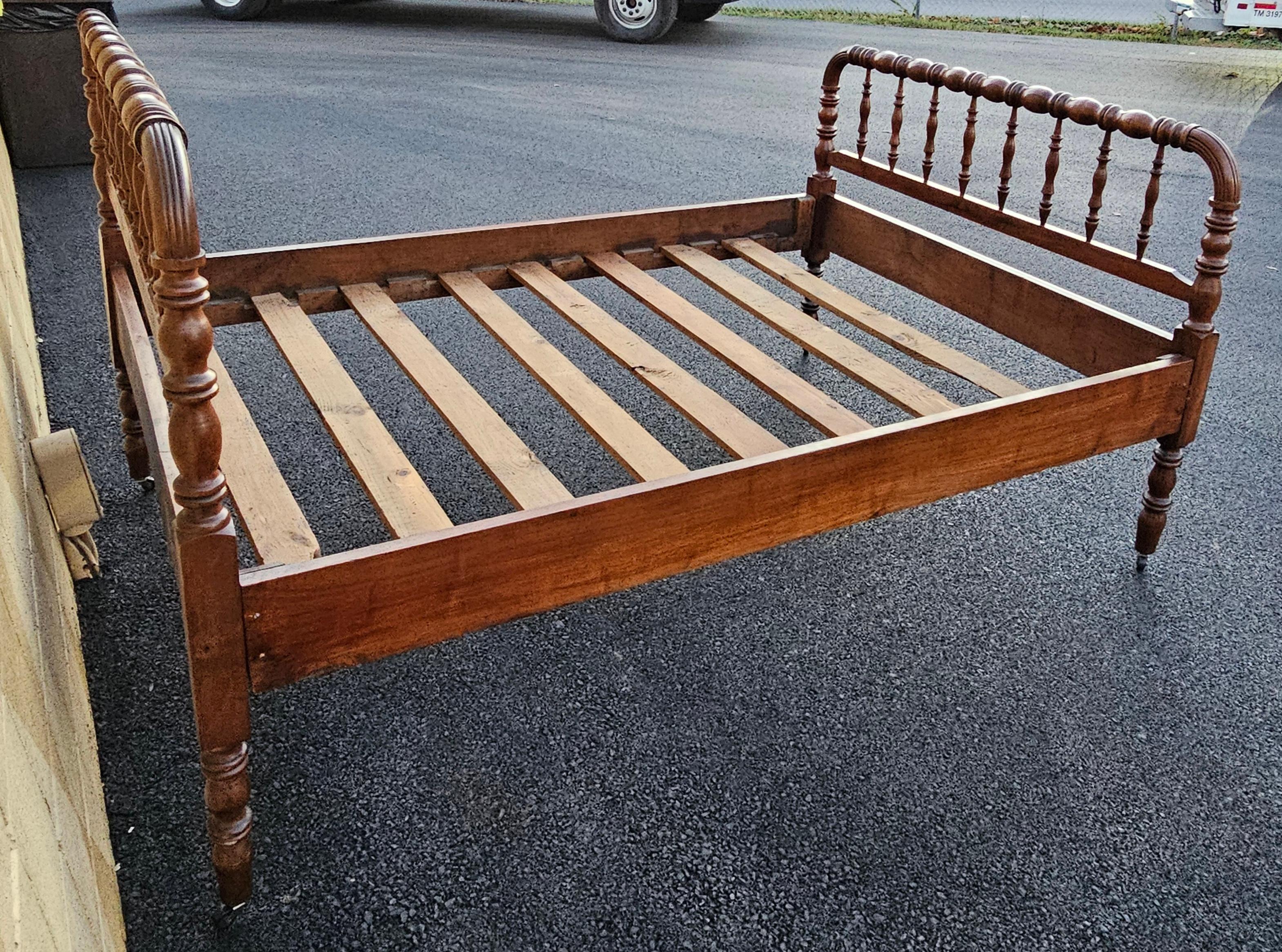 19th Century Refinished Mahogany Spindle Full Size Bed For Sale 1