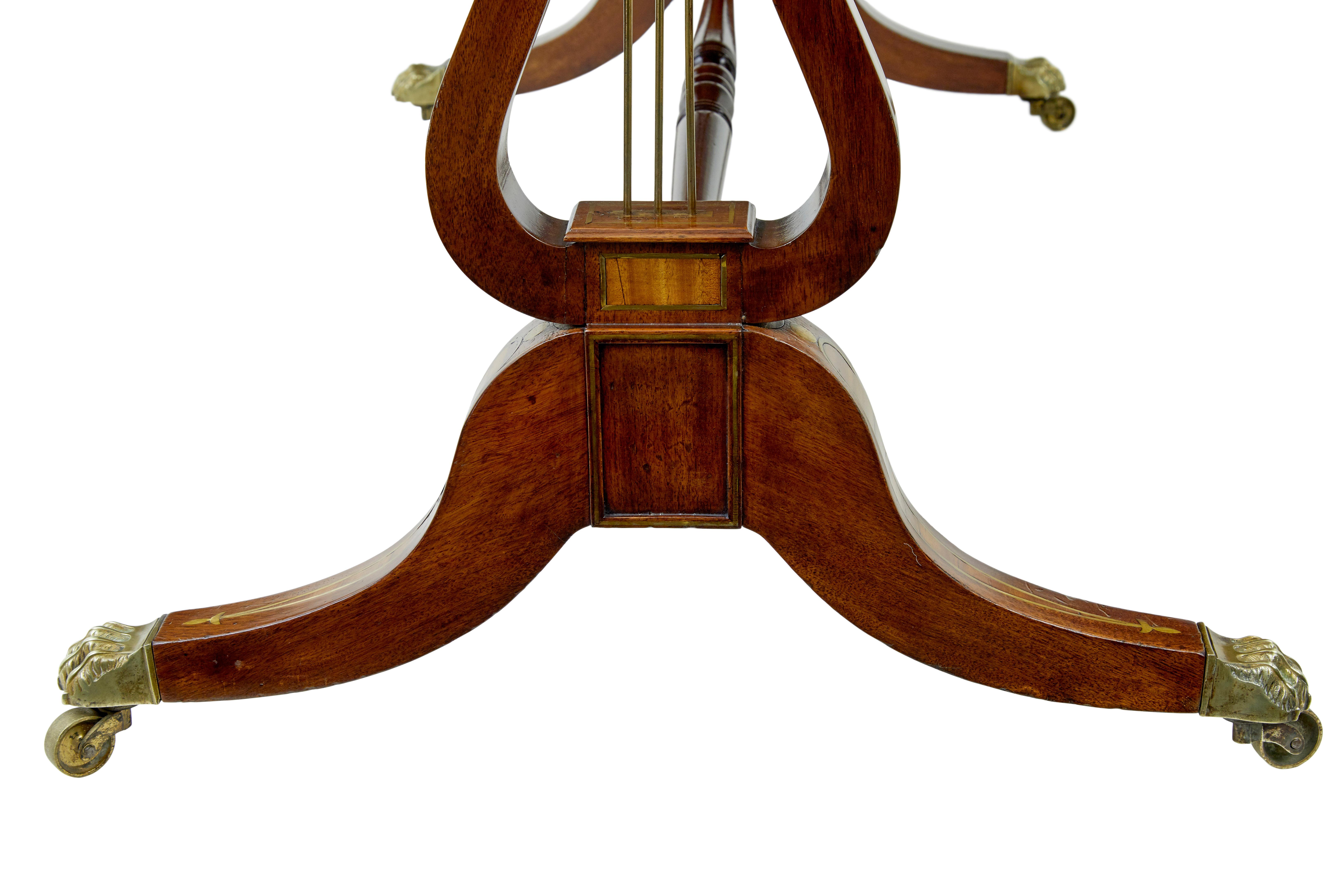 Scrivania Regency del XIX secolo con intarsi in ottone In condizioni buone in vendita a Debenham, Suffolk