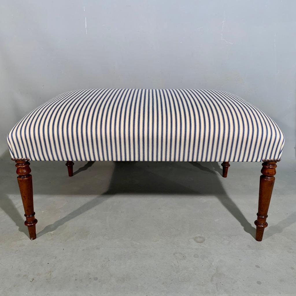 19th Century Regency Centre Footstool with a Traditional Ticking Stripe (Englisch)