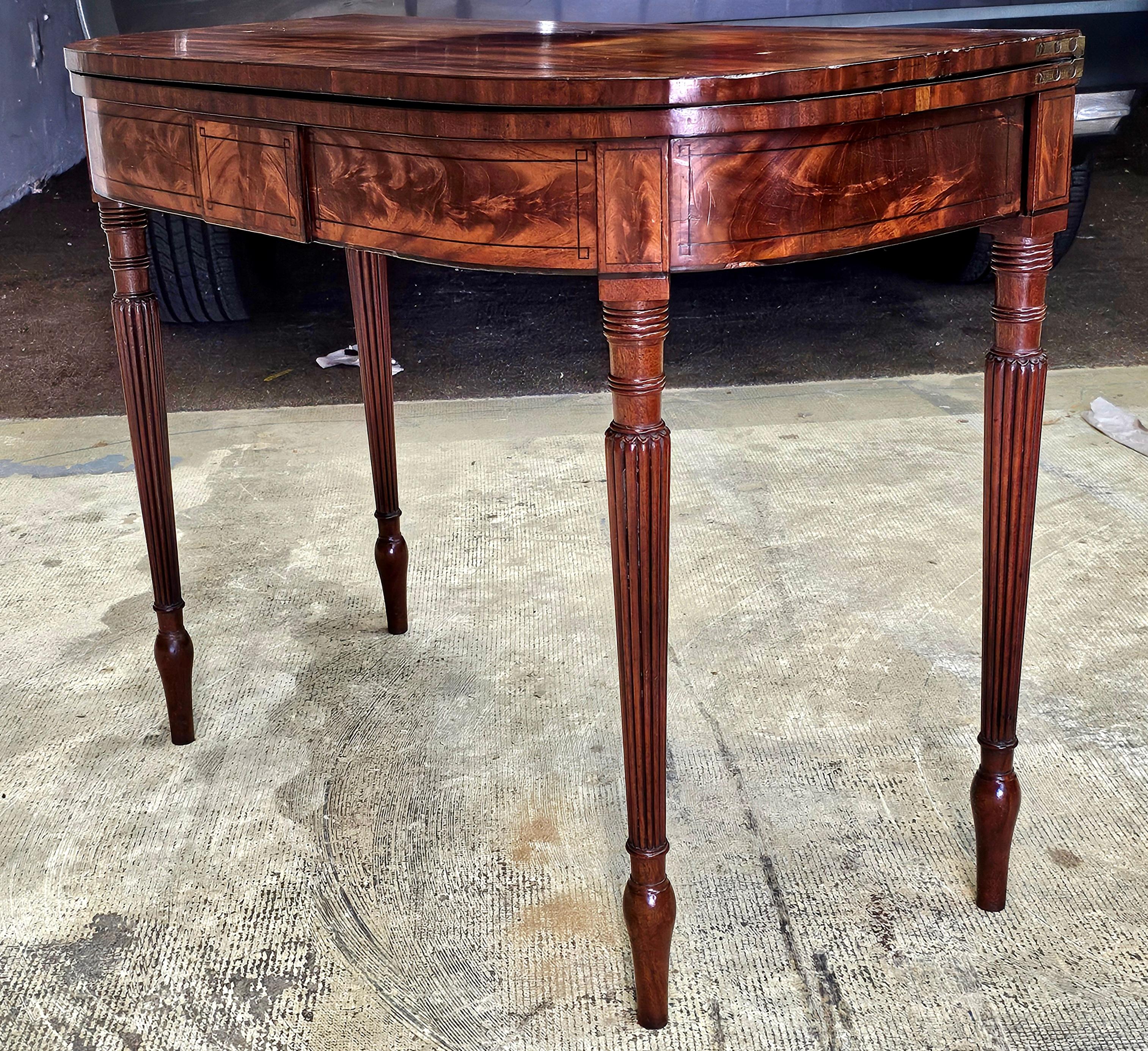 American 19th Century Regency Ebony Inlaid Cross-Banded Crotch Mahogany Fold Top Table For Sale