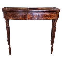 Table à abattant en acajou de style Régence du 19e siècle, incrustée d'ébène, à bandes croisées et à crochets