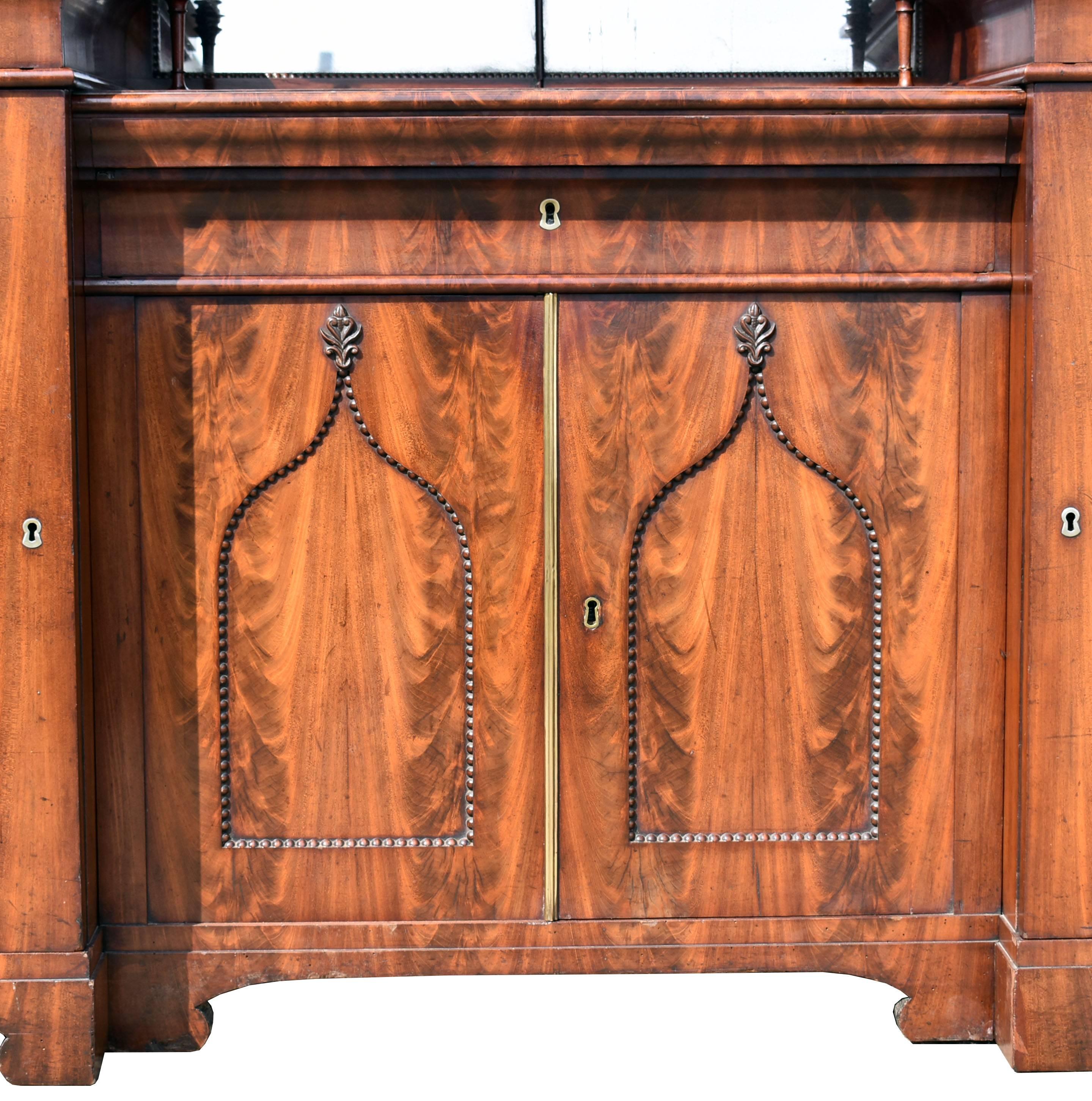 19th Century Regency Flame Mahogany Breakfront Sideboard In Excellent Condition In Chelmsford, Essex