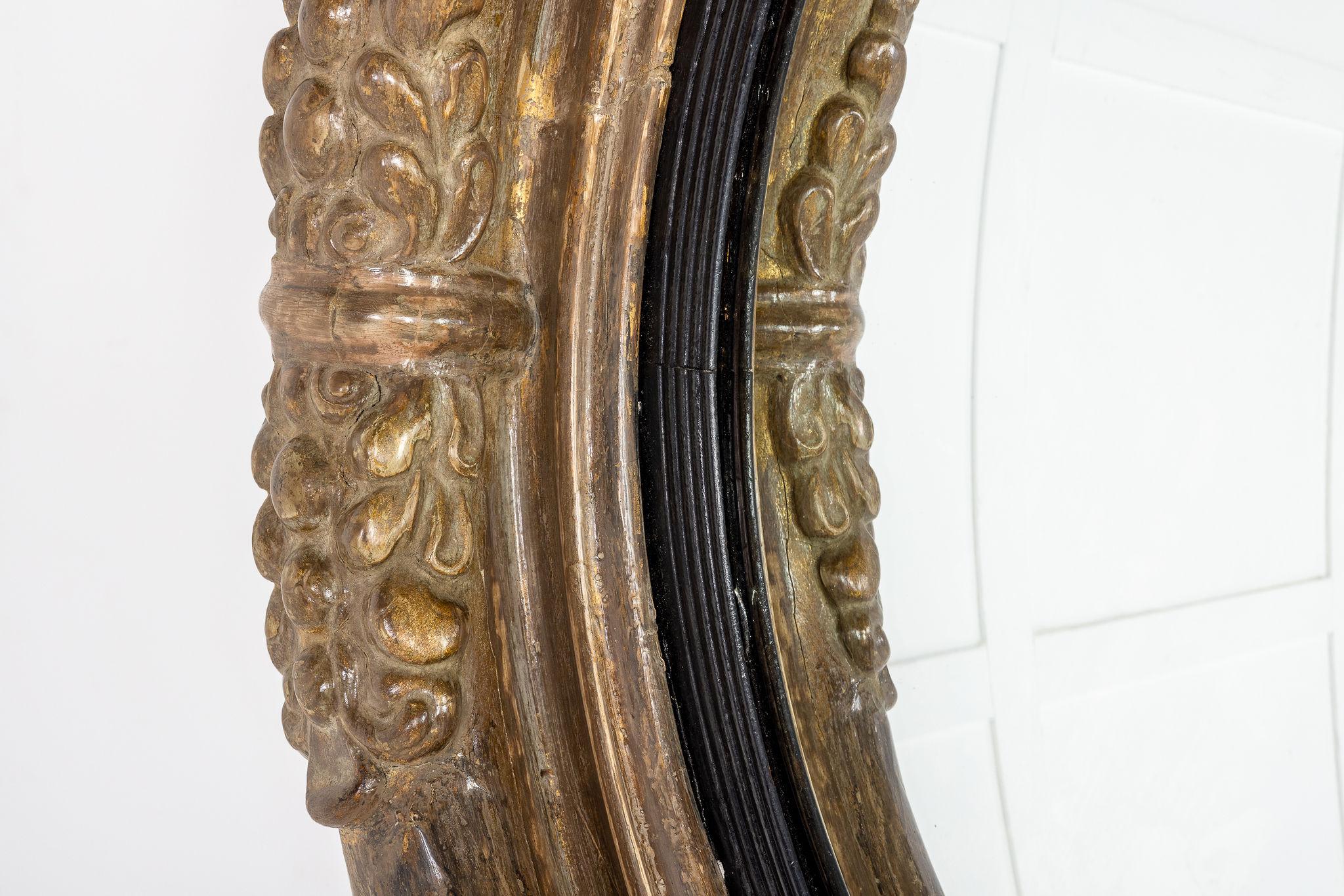 19. Jahrhundert Regency vergoldet konvexer Spiegel im Angebot 1