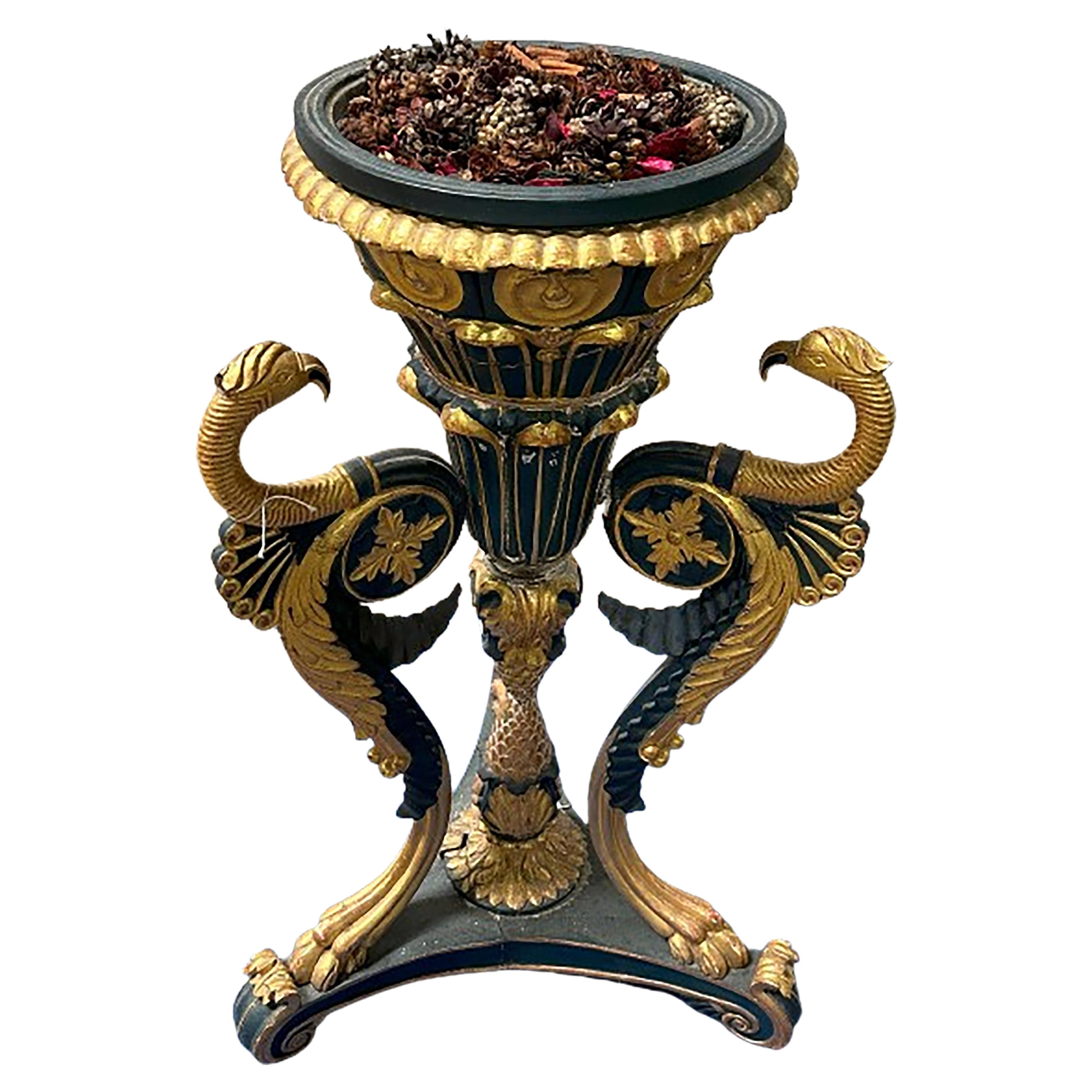 Jardinière Regency du 19e siècle avec sculptures en bois doré en vente