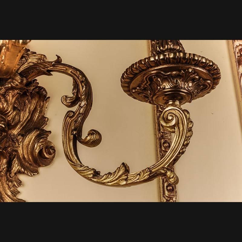 19th Century Regency Louis XV Style Bronze-Gilt Pair of Wall Lights For Sale 4