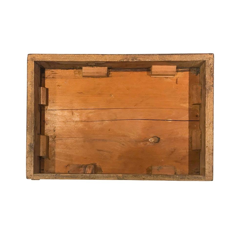 Commode de collection à 6 tiroirs en acajou de style Régence du XIXe siècle Bon état - En vente à Nantucket, MA