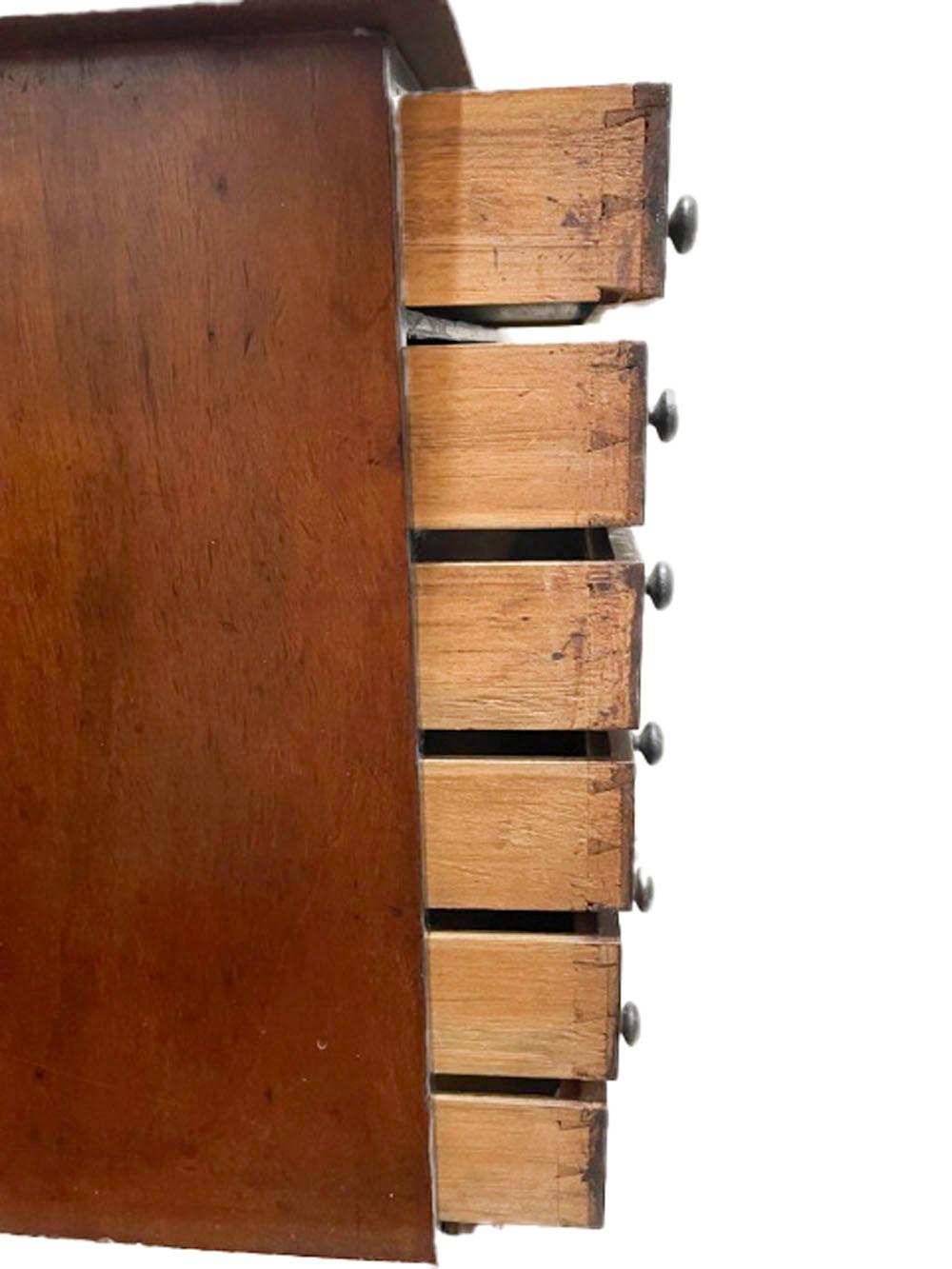 Acajou Commode de collection à 6 tiroirs en acajou de style Régence du XIXe siècle en vente