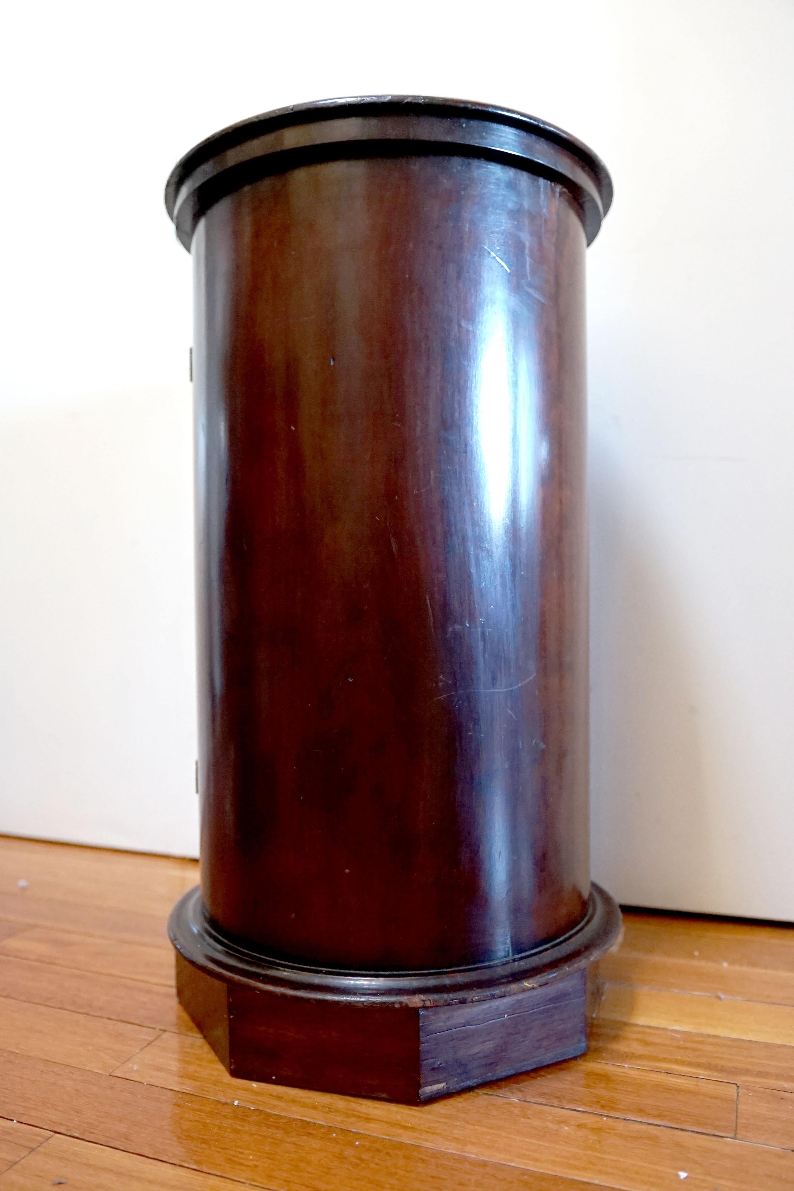 19th Century Regency Mahogany and Marble Top Cylinder Cabinet For Sale 7