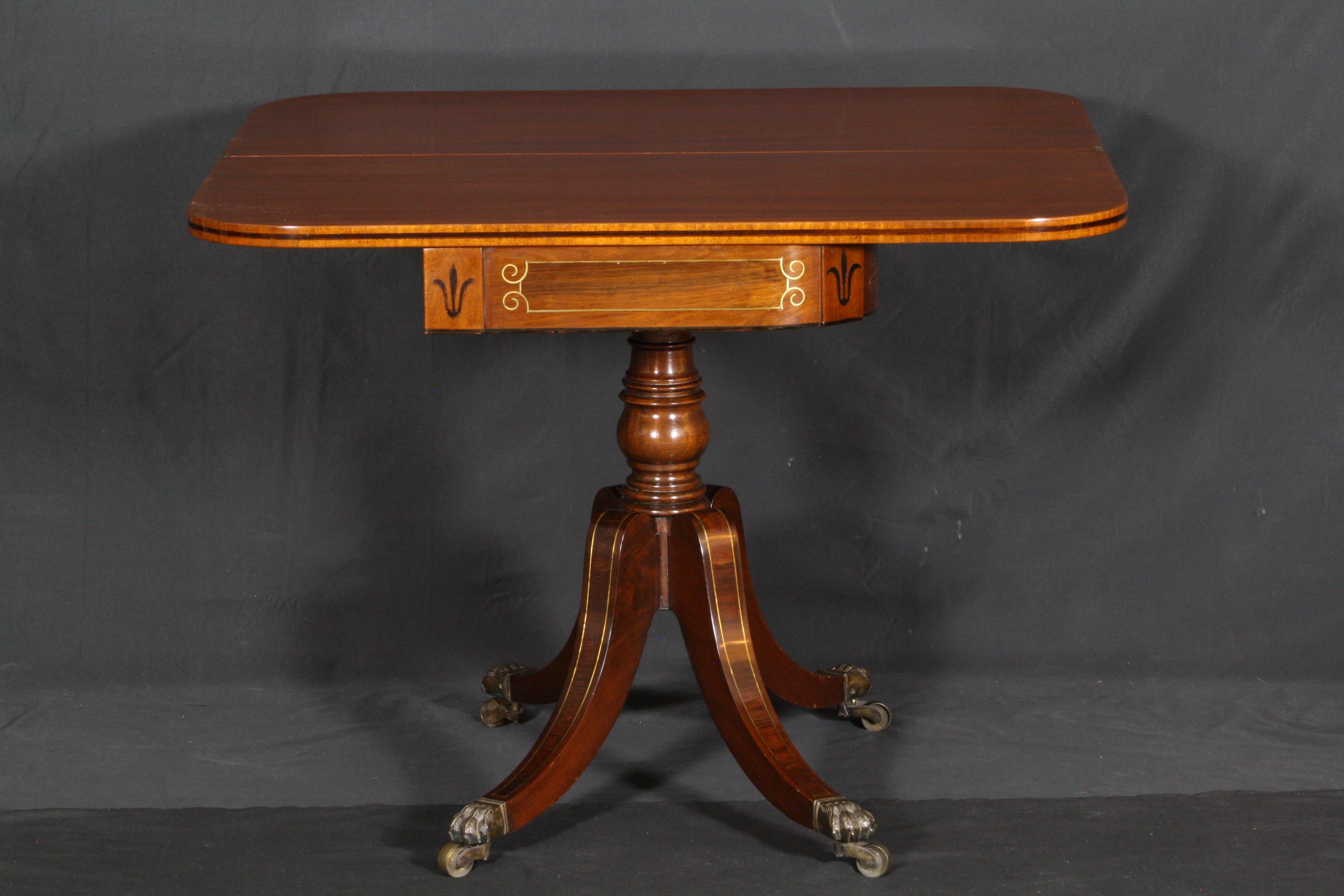 19th Century Regency Mahogany and Rosewood Games Table with Brass Inlay In Good Condition In Toronto, CA