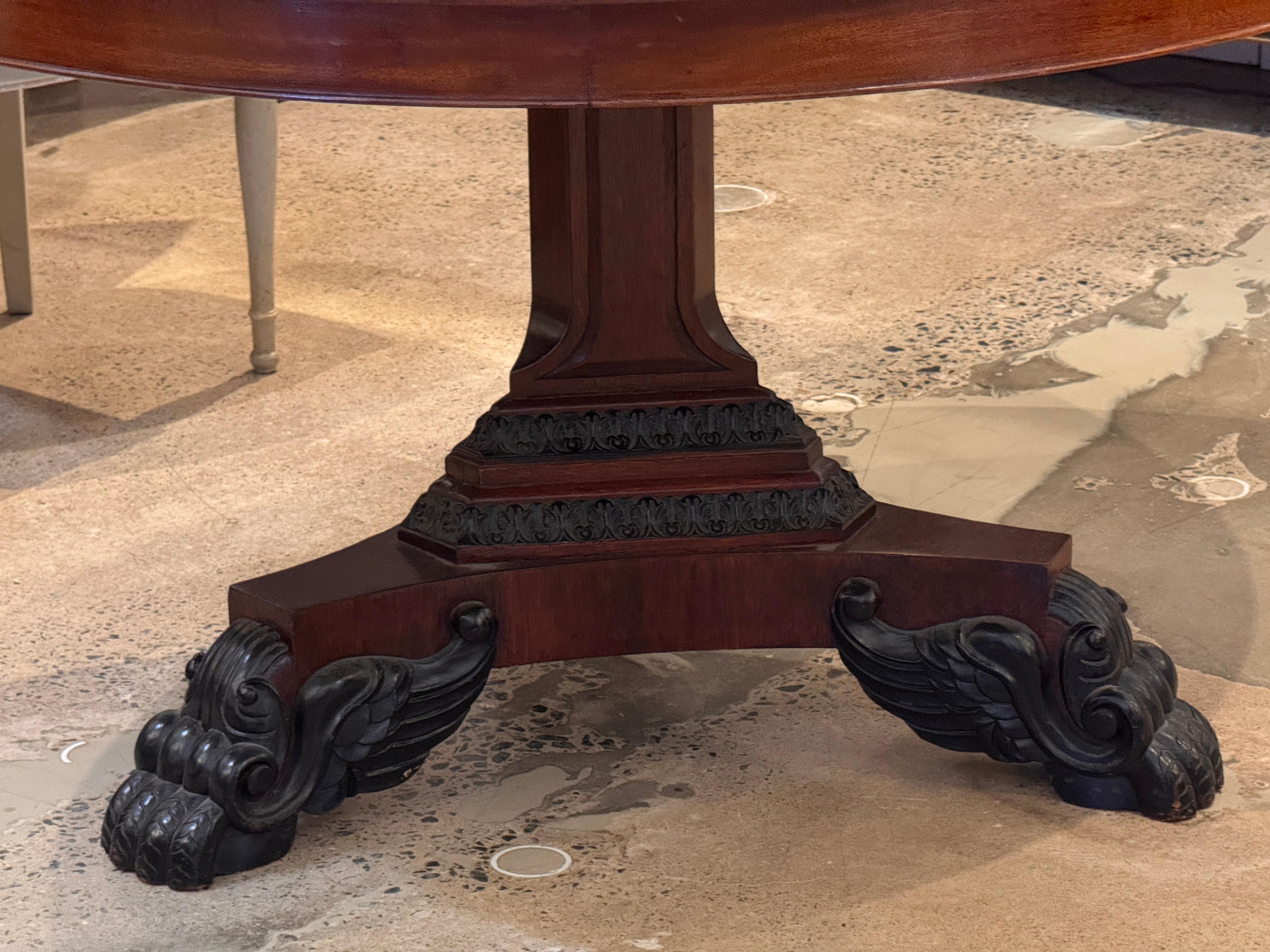 English 19th Century Regency Mahogany Center Table For Sale