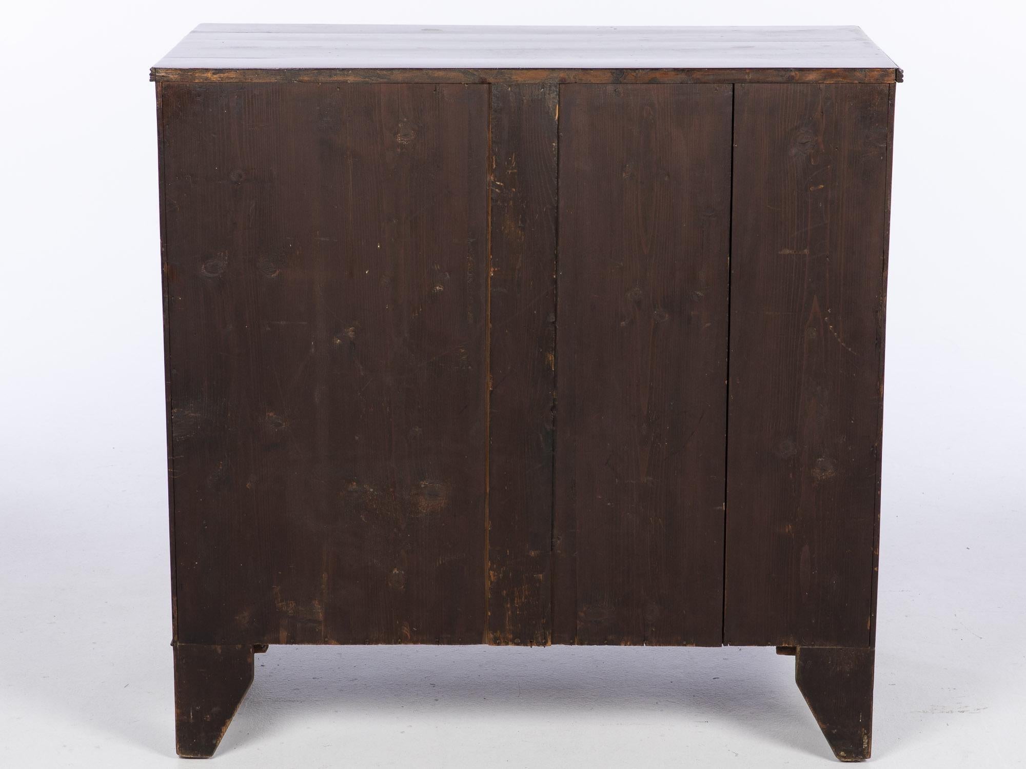 19th Century Regency Mahogany Chest of Drawers In Good Condition For Sale In Southampton, NY