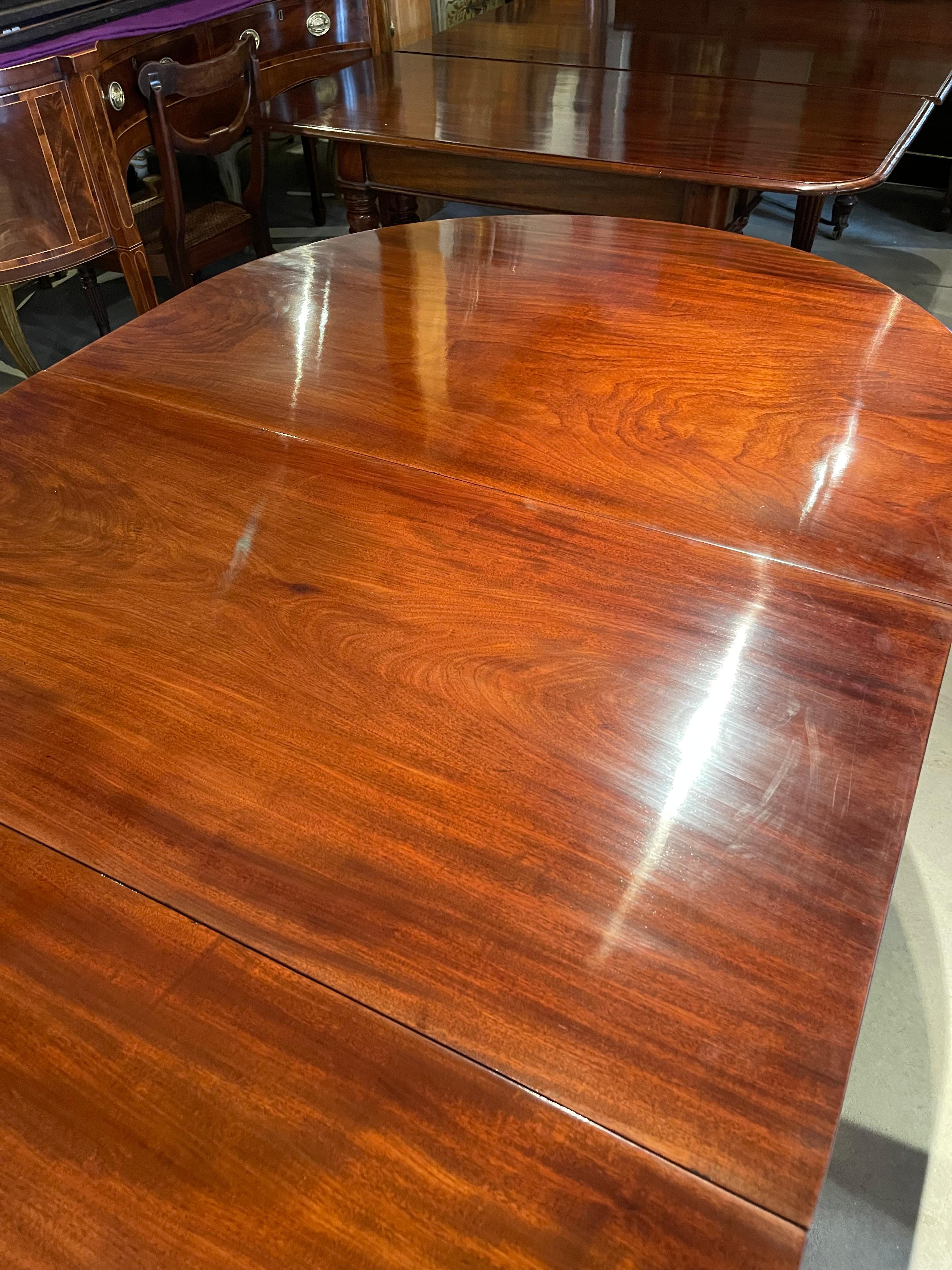 19th Century Regency Mahogany Four Pedestal Dining Table In Good Condition In Essex, MA