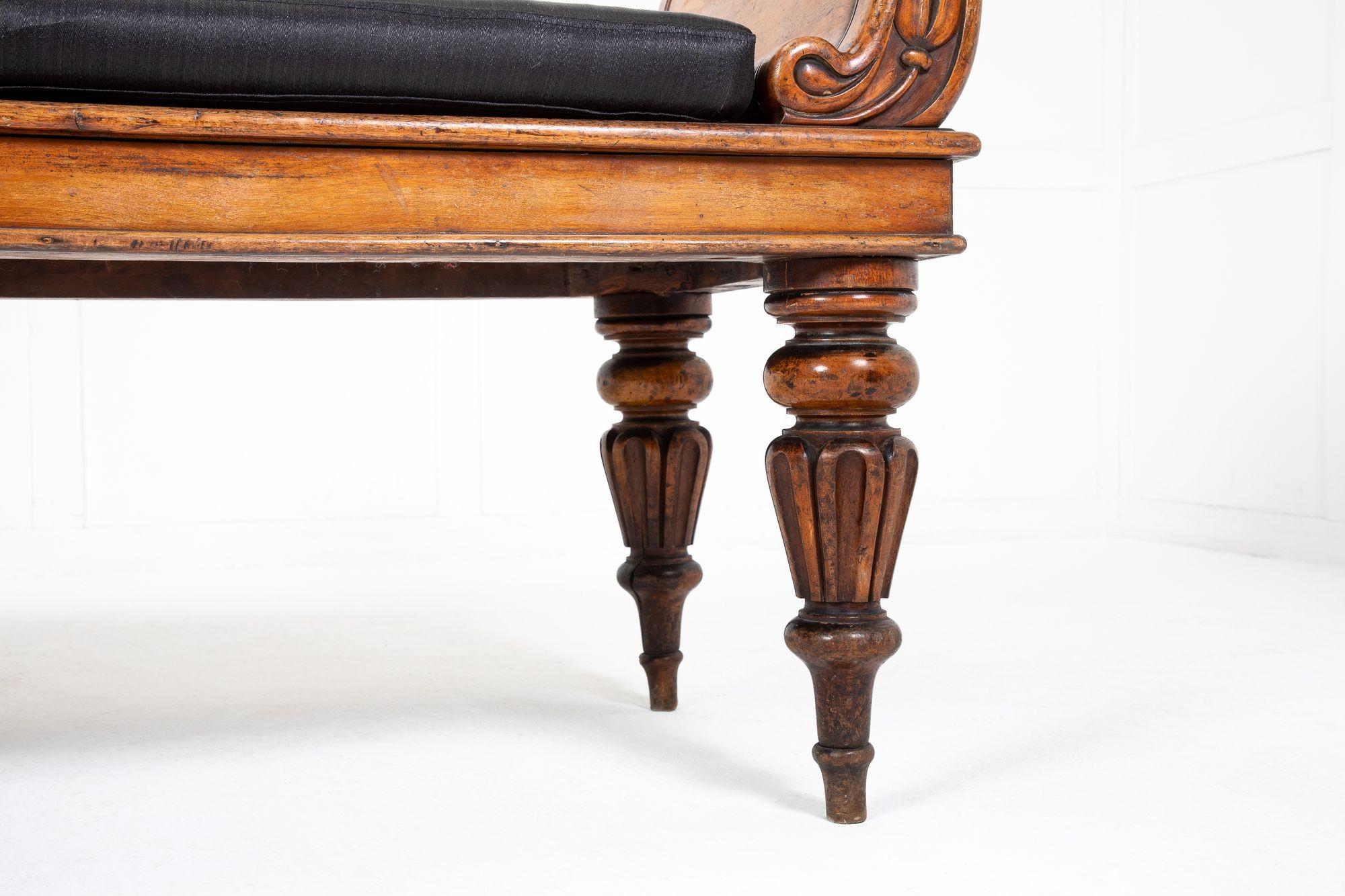19th Century Regency Mahogany Hall Bench In Good Condition In Gloucestershire, GB