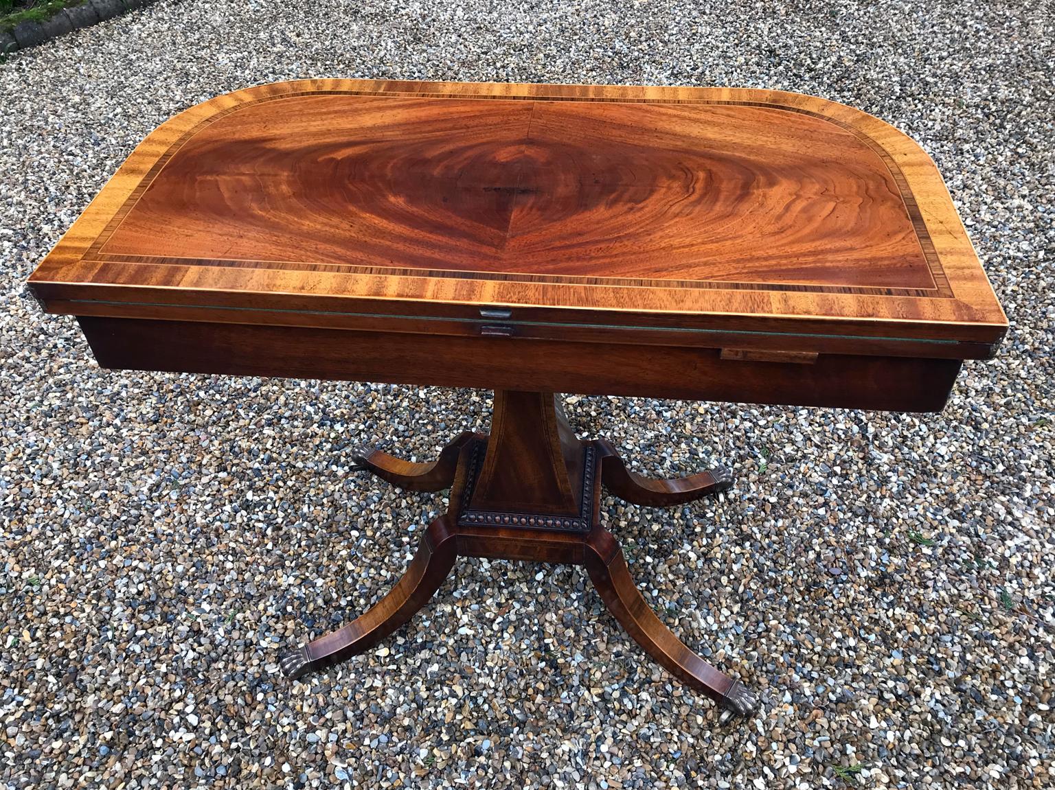 19th Century Regency Mahogany Inlaid Crossbanded Card Table with Splayed Legs 1