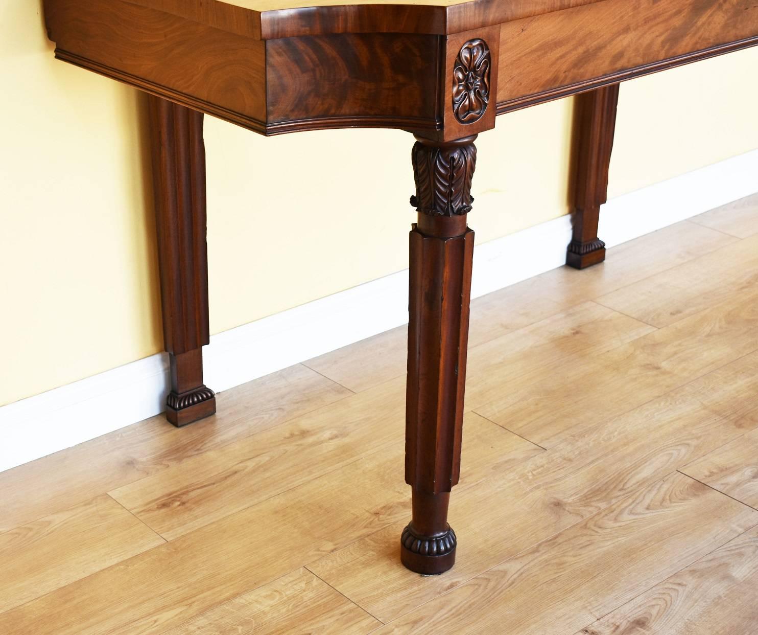For sale is a good quality Regency Mahogany serving table, with a single fitted drawer, standing on elegantly turned legs. This piece is in excellent condition having been re-finished using traditional methods. 

Width: 66