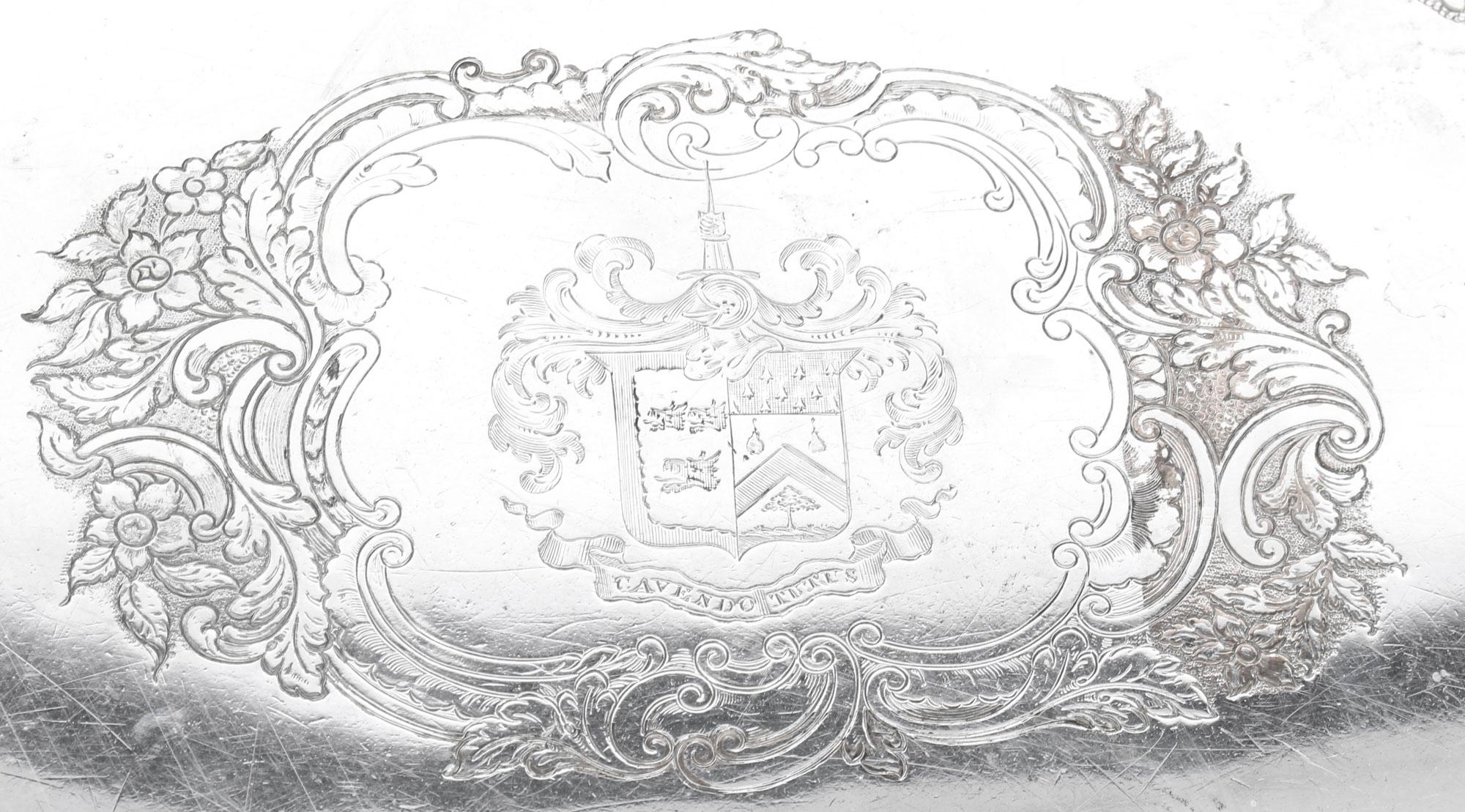 19th Century Regency Old Sheffield Silver Plated Tray with Cavendo Tutus Crest In Good Condition In London, GB