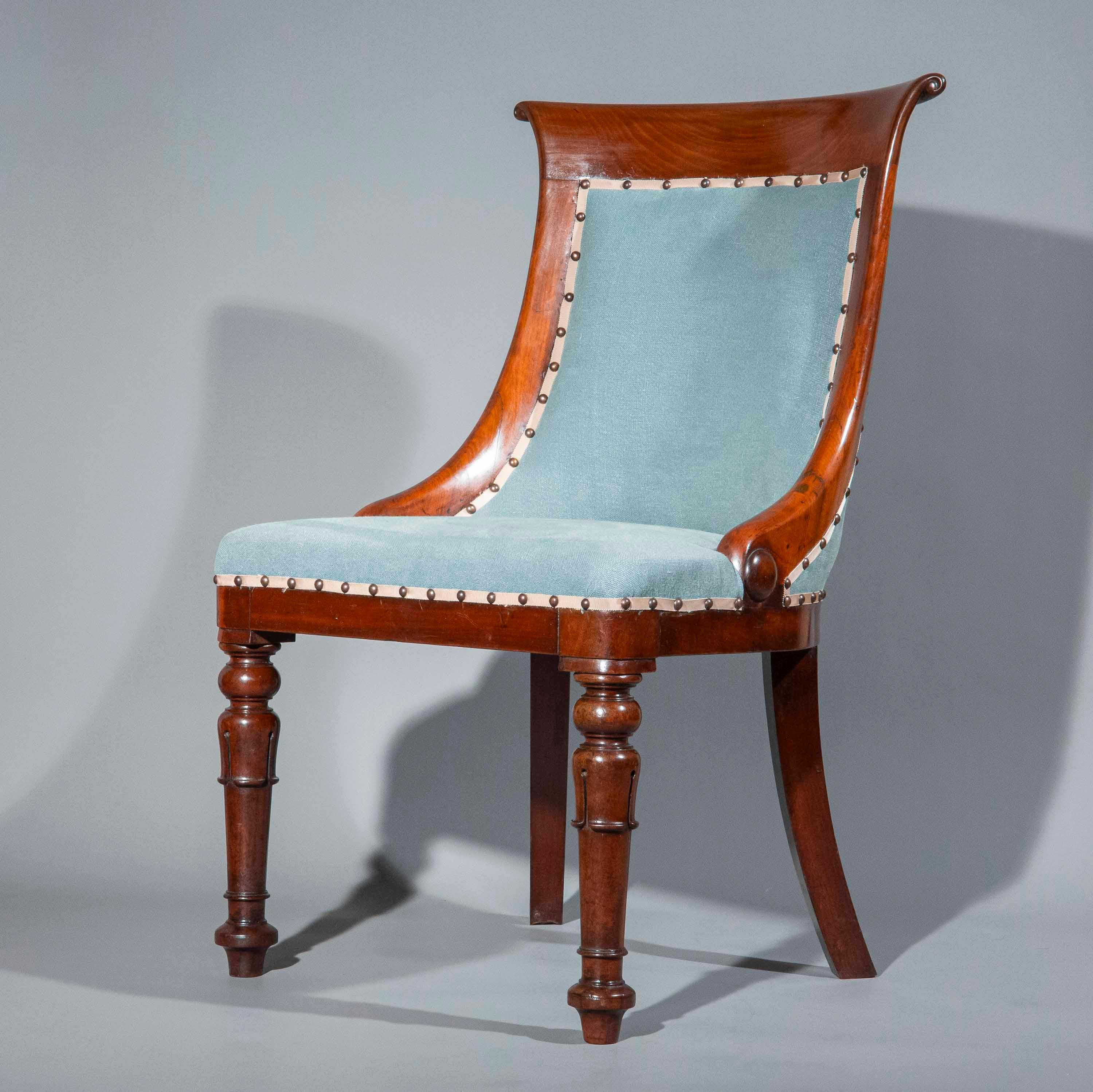 Coppia di sedie Regency del XIX secolo, circa 1820 In condizioni buone in vendita a Richmond, London