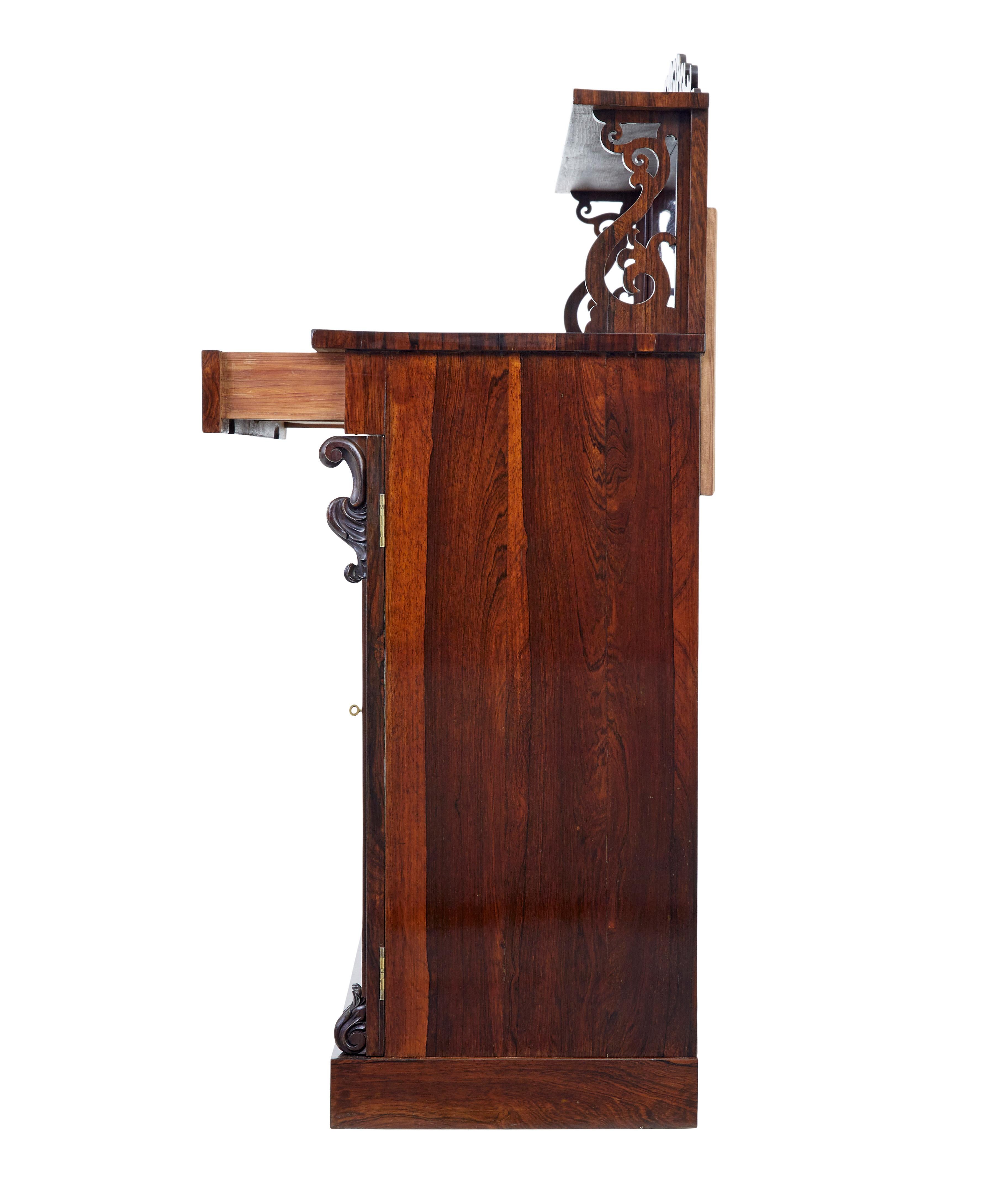  Regency Palisander-Chiffonier-Sideboard aus dem 19. Jahrhundert (Englisch) im Angebot