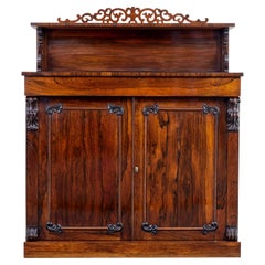  Buffet chiffonnier de style Régence du 19e siècle en palissandre