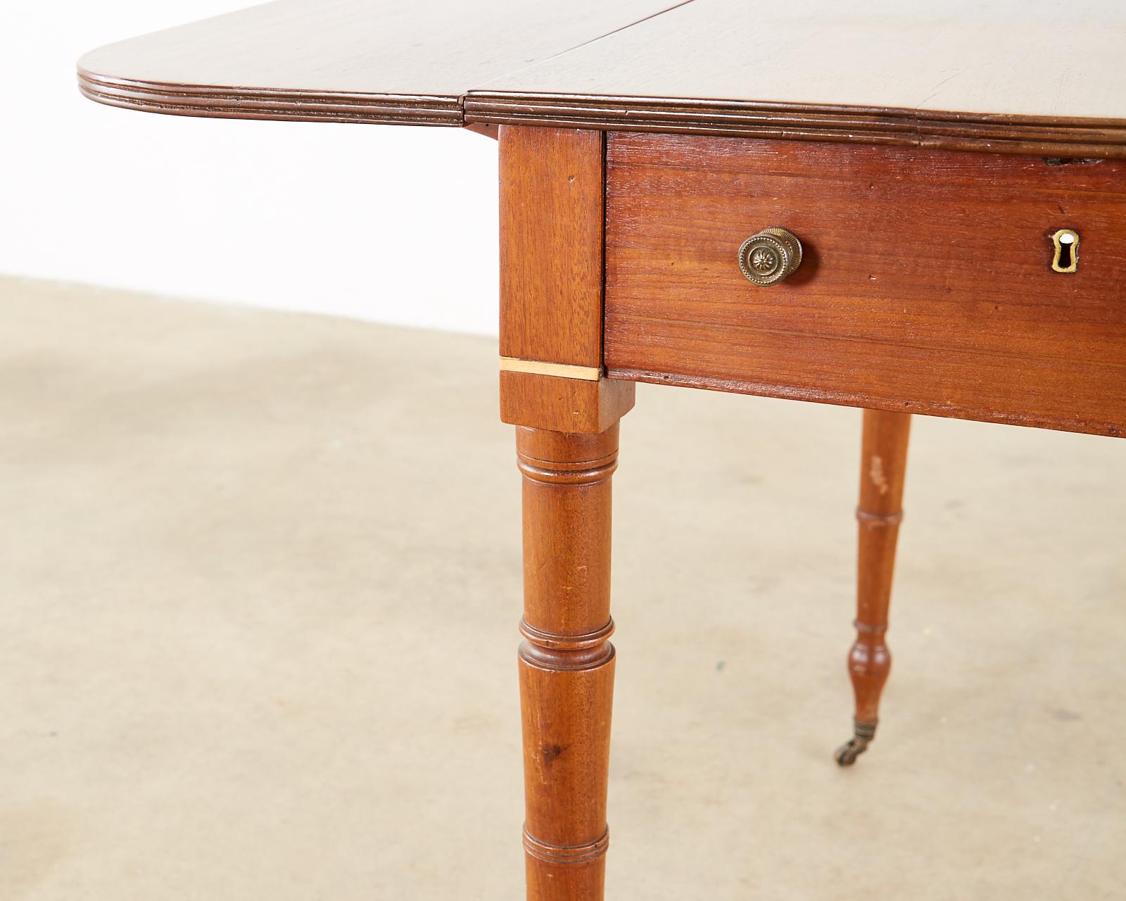 19th Century Regency Pembroke Drop-Leaf Table For Sale 13